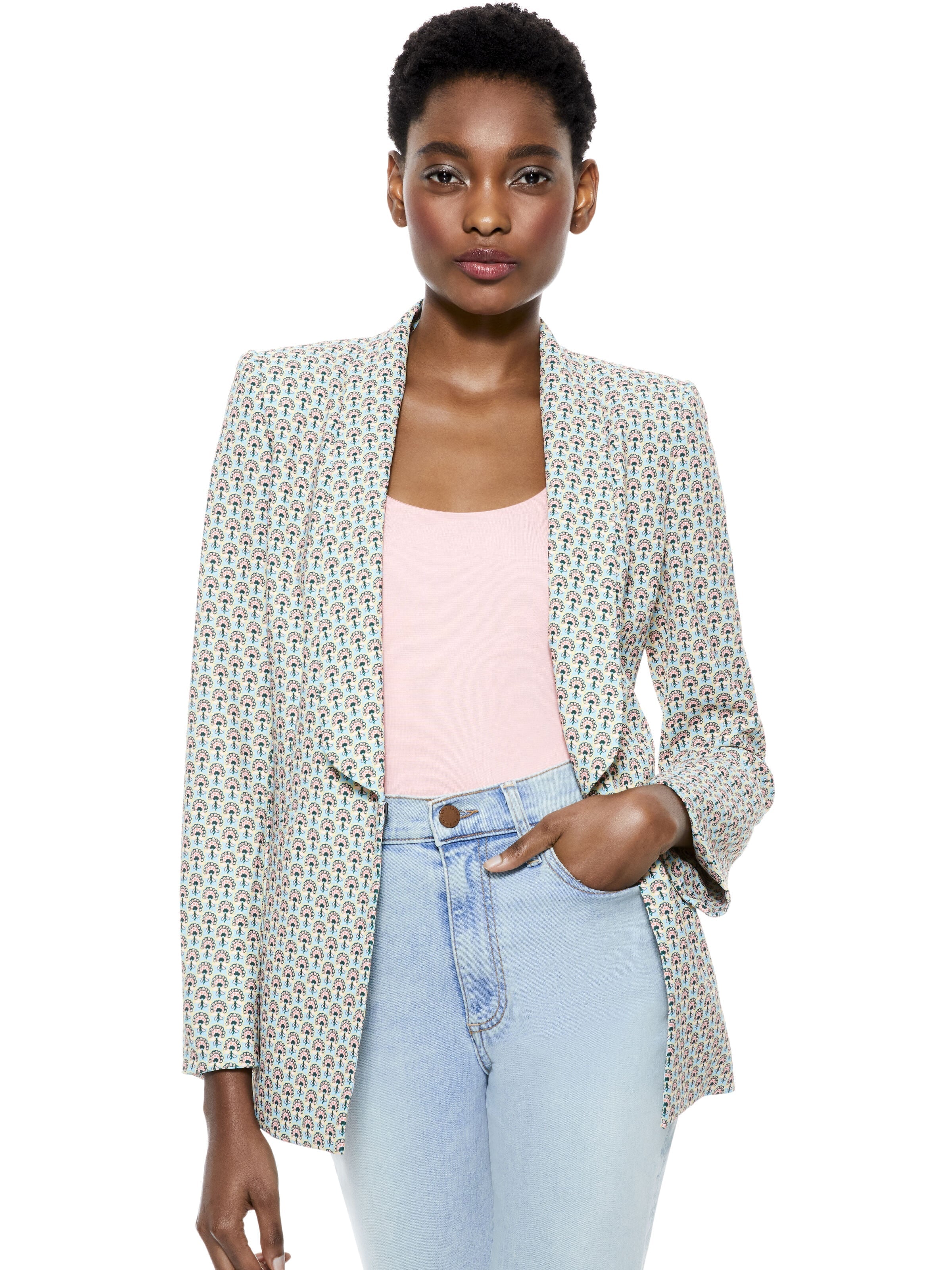 SKYE STRONG SHOULDER BOXY BLAZER