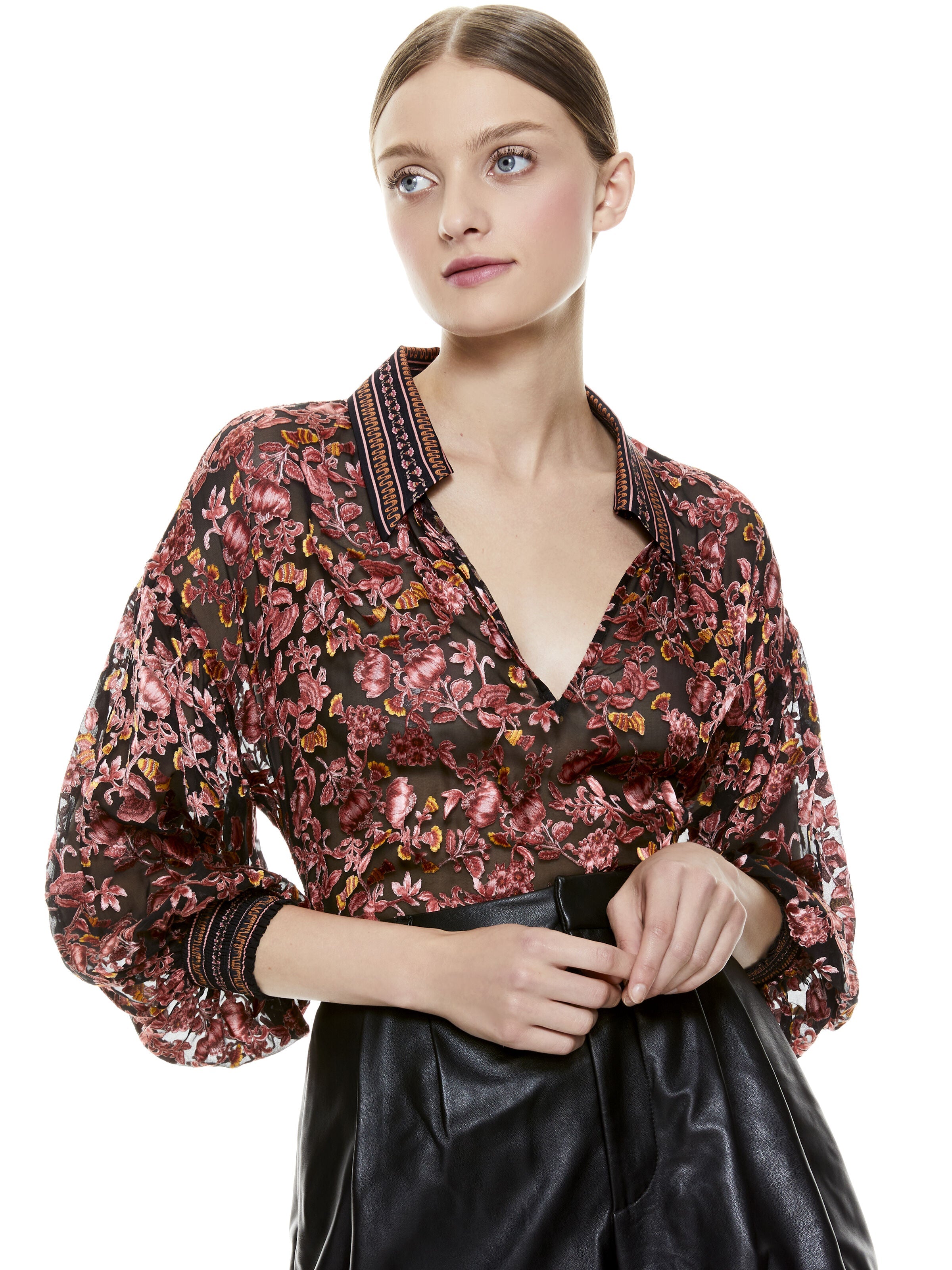 DESIREE FLORAL COLLARED BLOUSE
