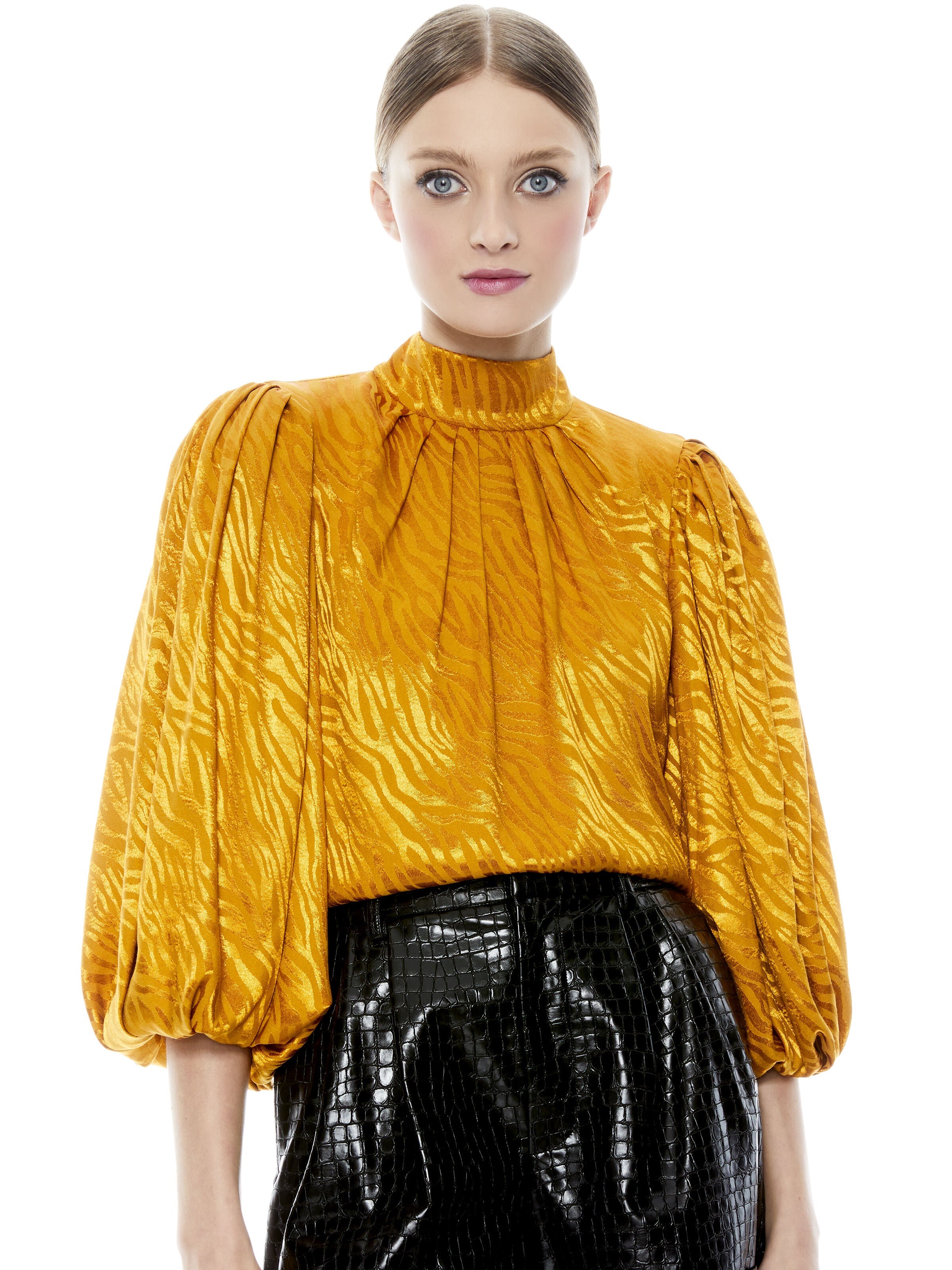 ANNABELLE PUFF SLEEVE BLOUSE