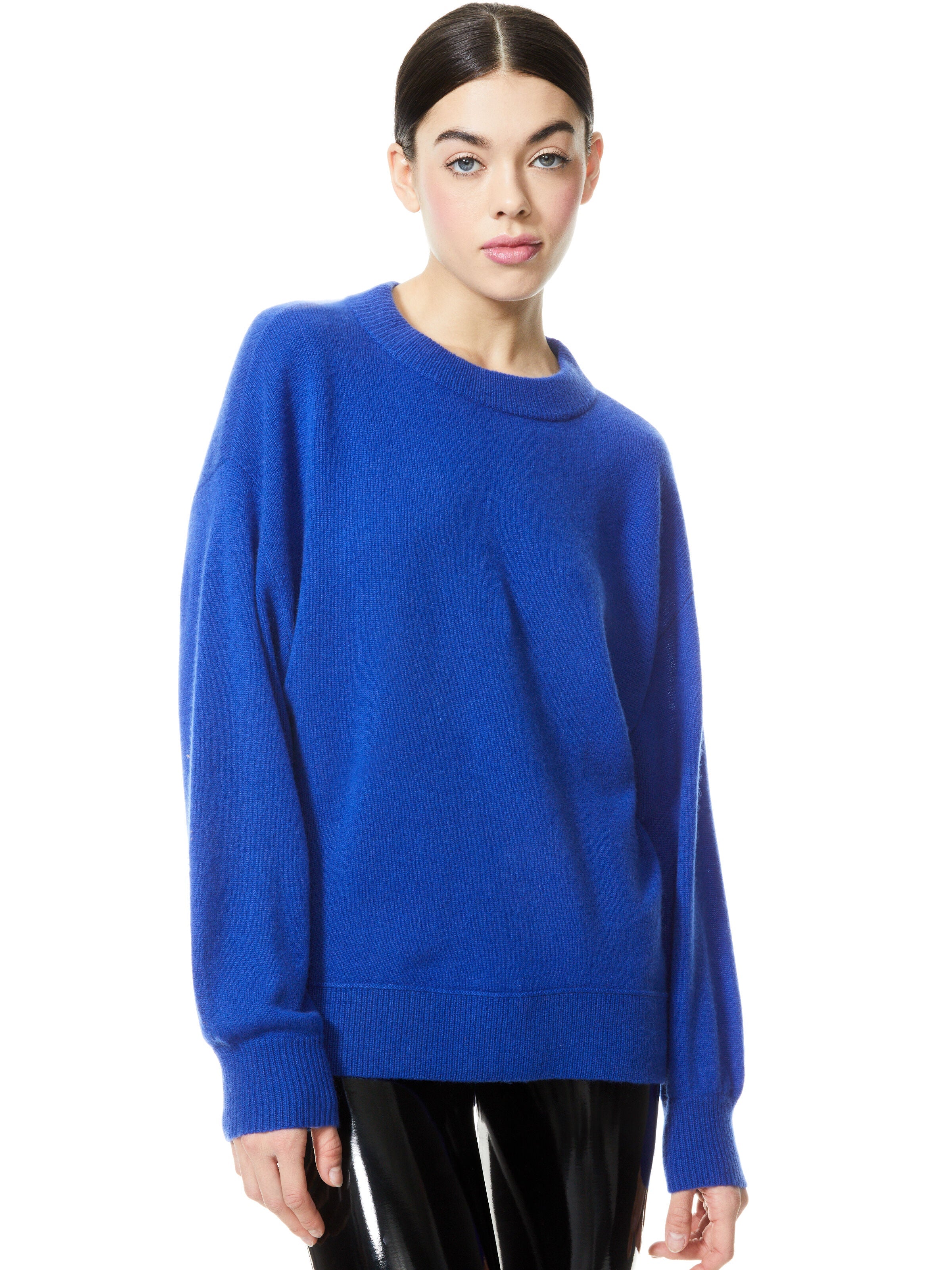 DENVER ROUND HEM SWEATER