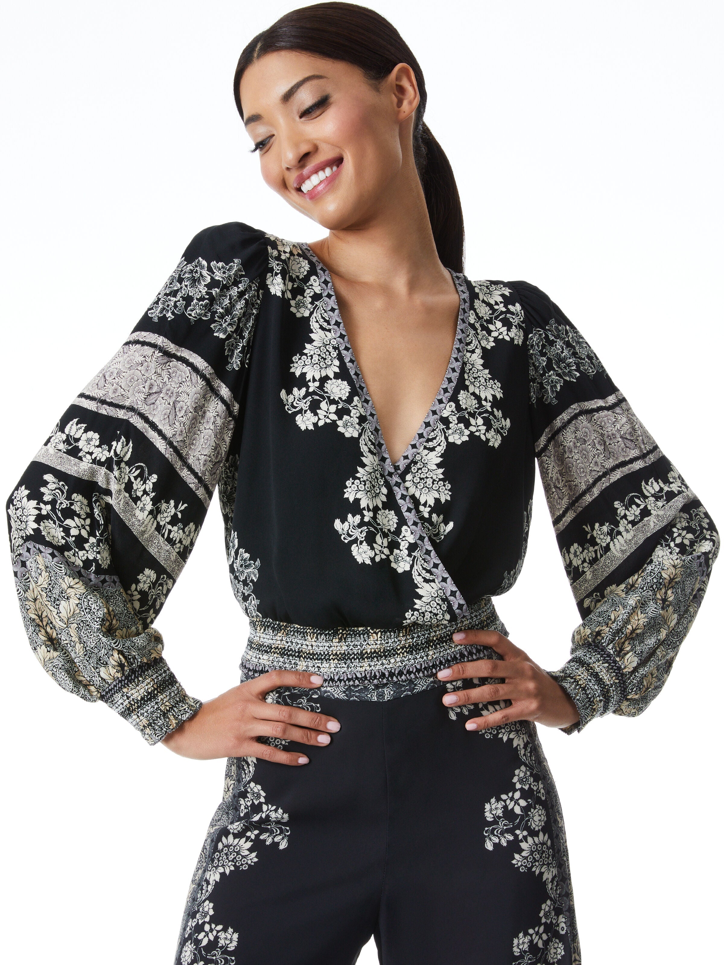CATHERINE BLOUSON SLEEVE TOP