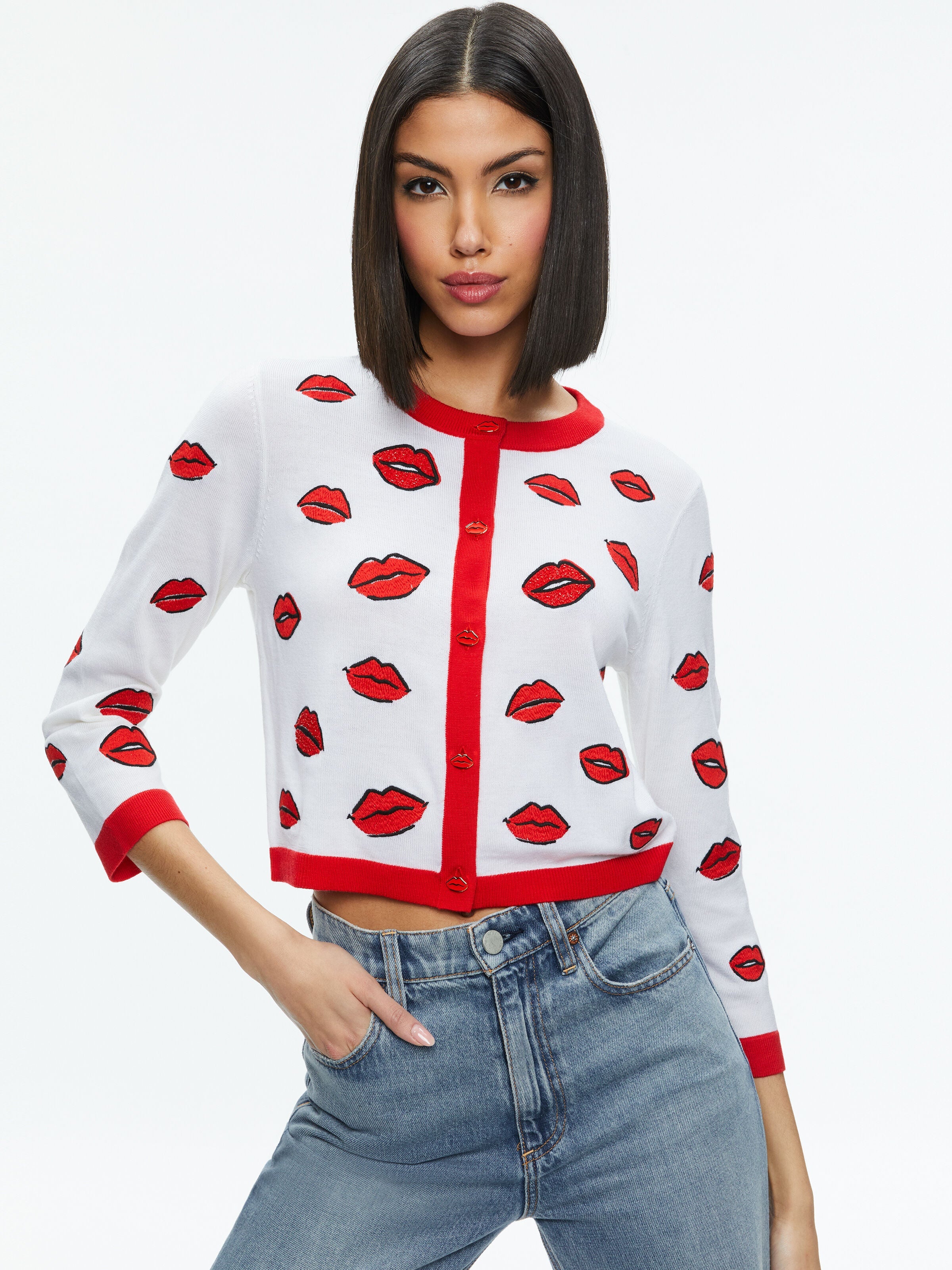 DARODA KISS CREWNECK CROPPED CARDIGAN