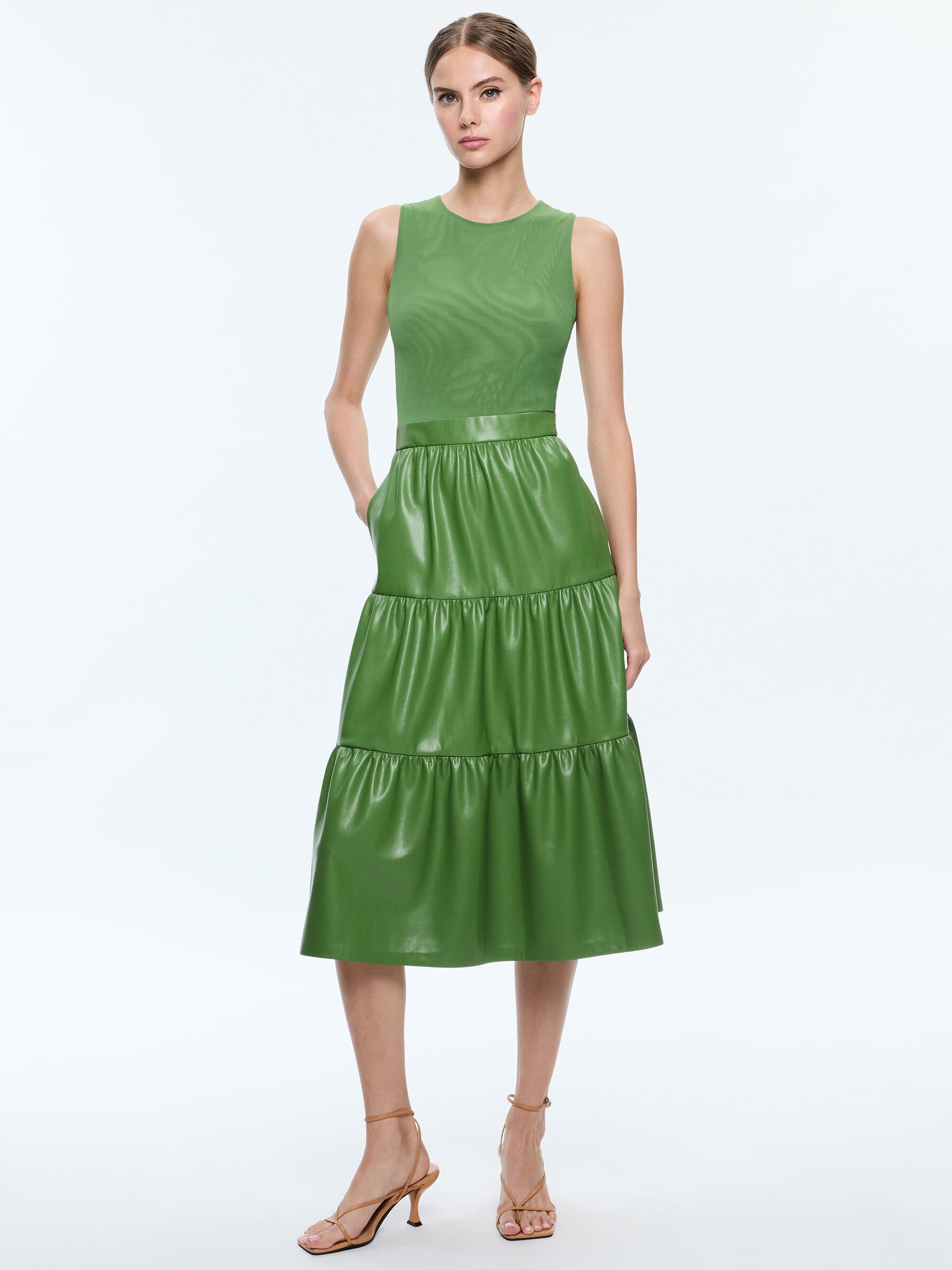CHARA VGN SLVLSS TIERED MIDI DRESS