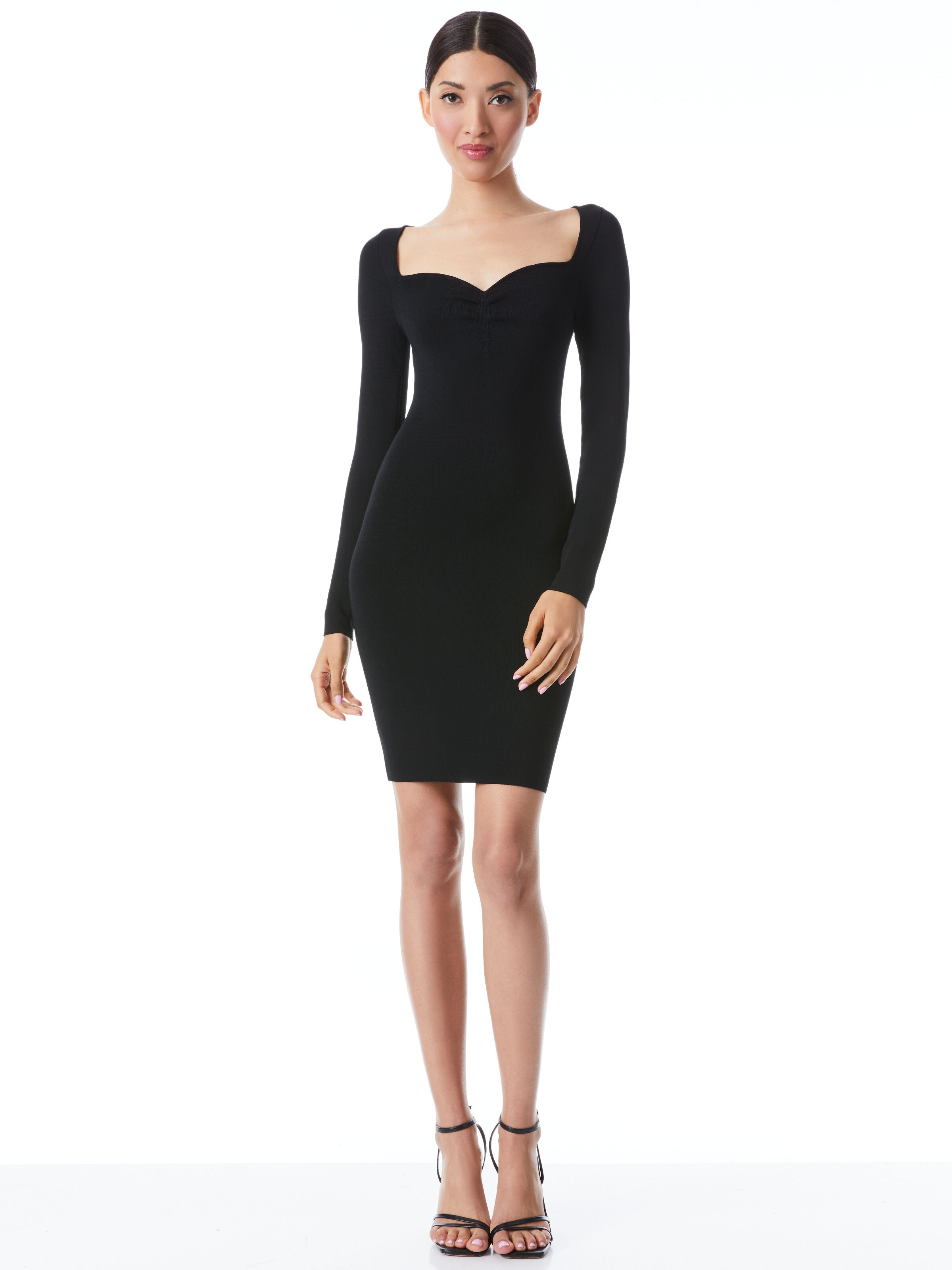 TIVEY RUCHED SWEETHEART NECKLINE DRESS