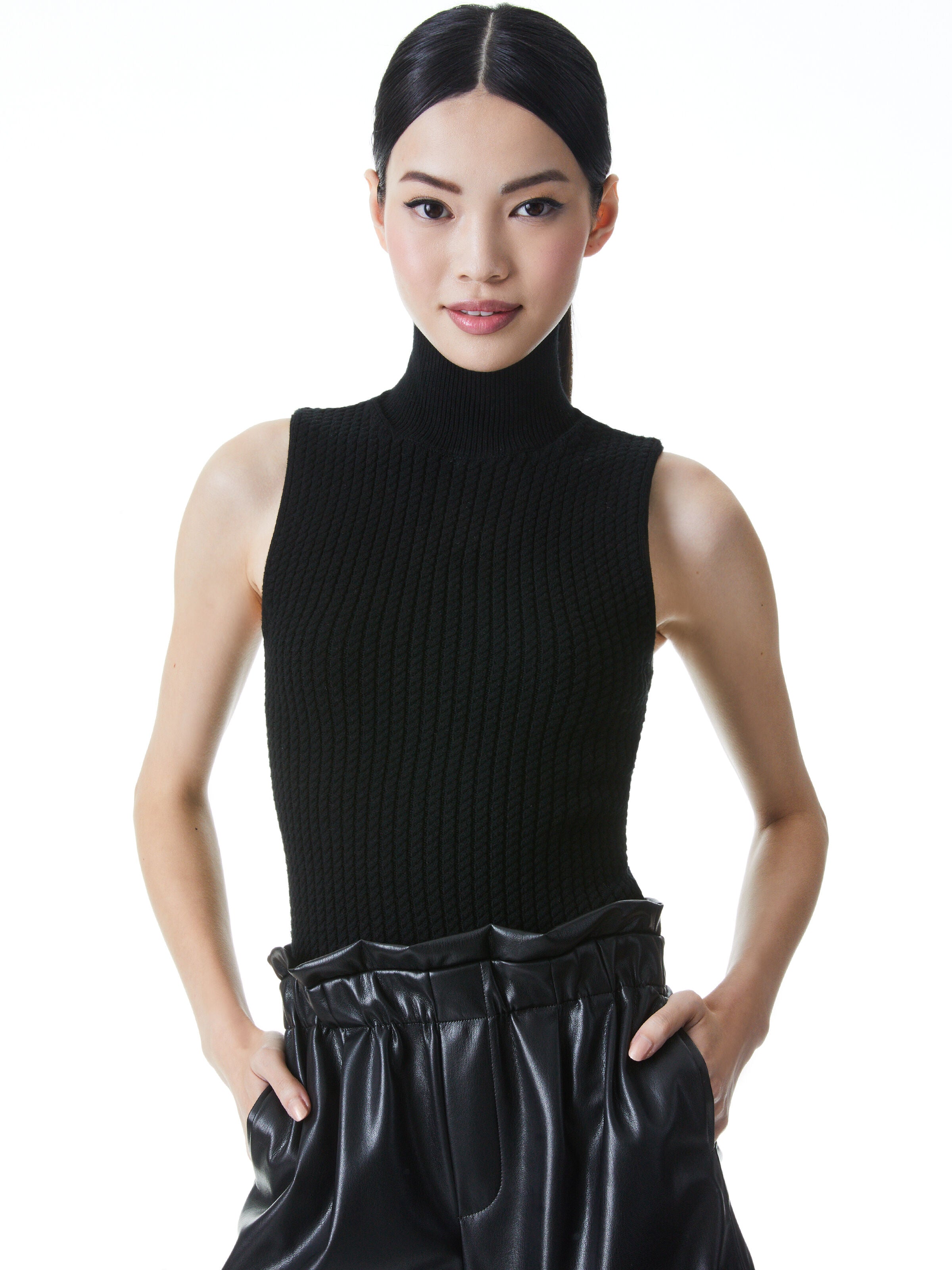 DARINA MOCK NECK TANK