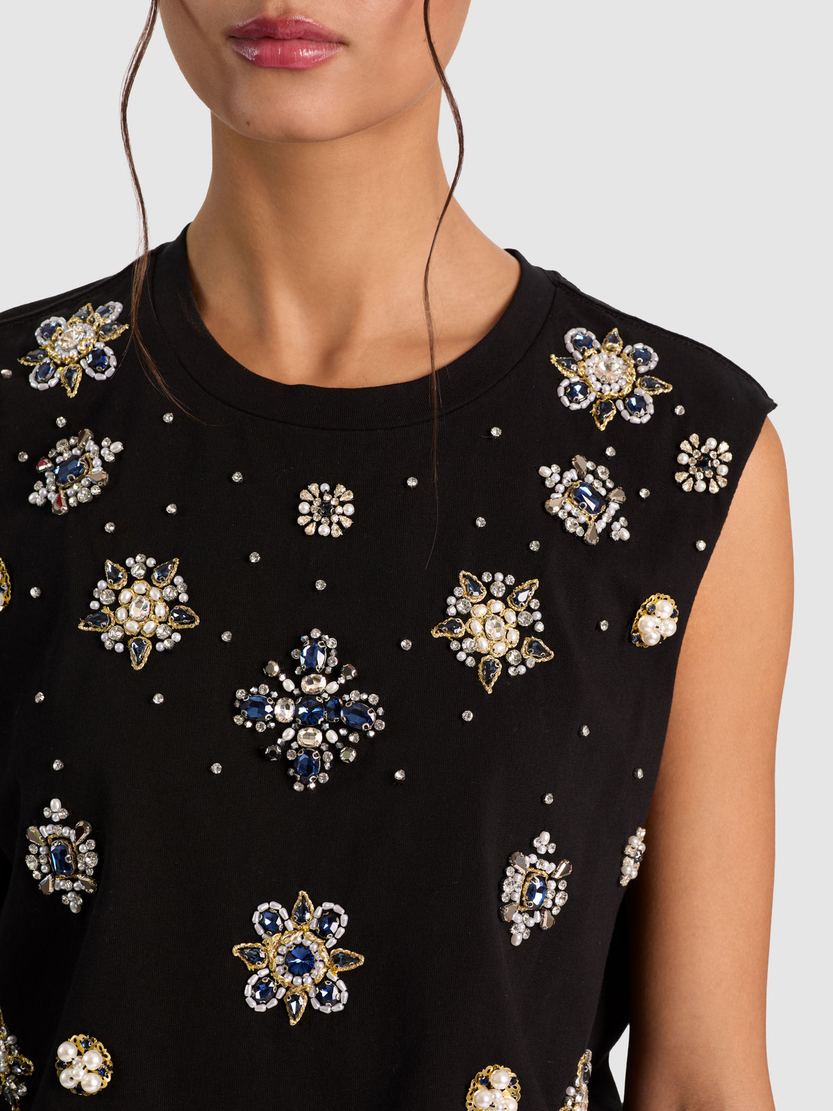 MICAH EMBELL MUSCLE TEE-ALICE + OLIVIA