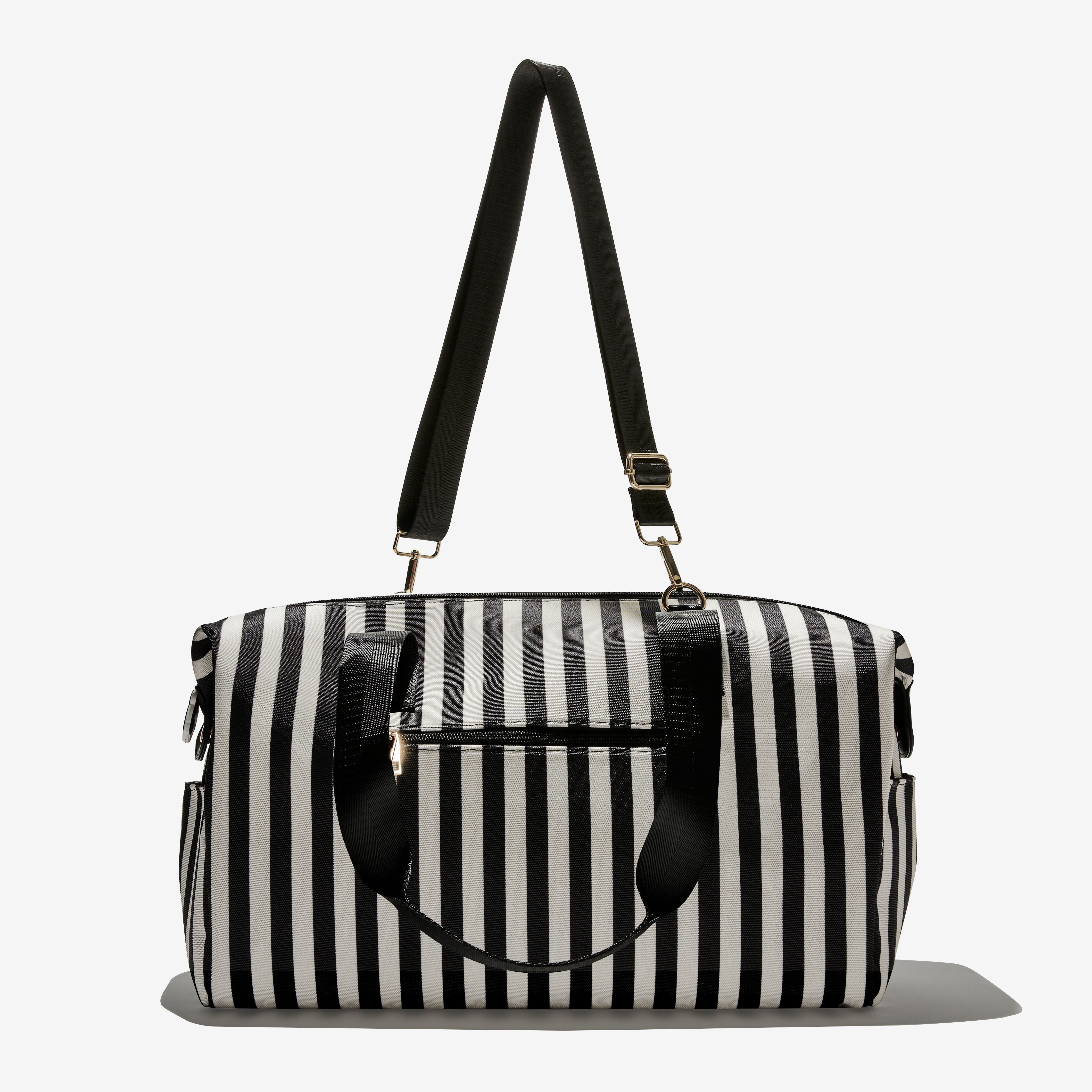 A+O X FABFITFUN DUFFLE BAG