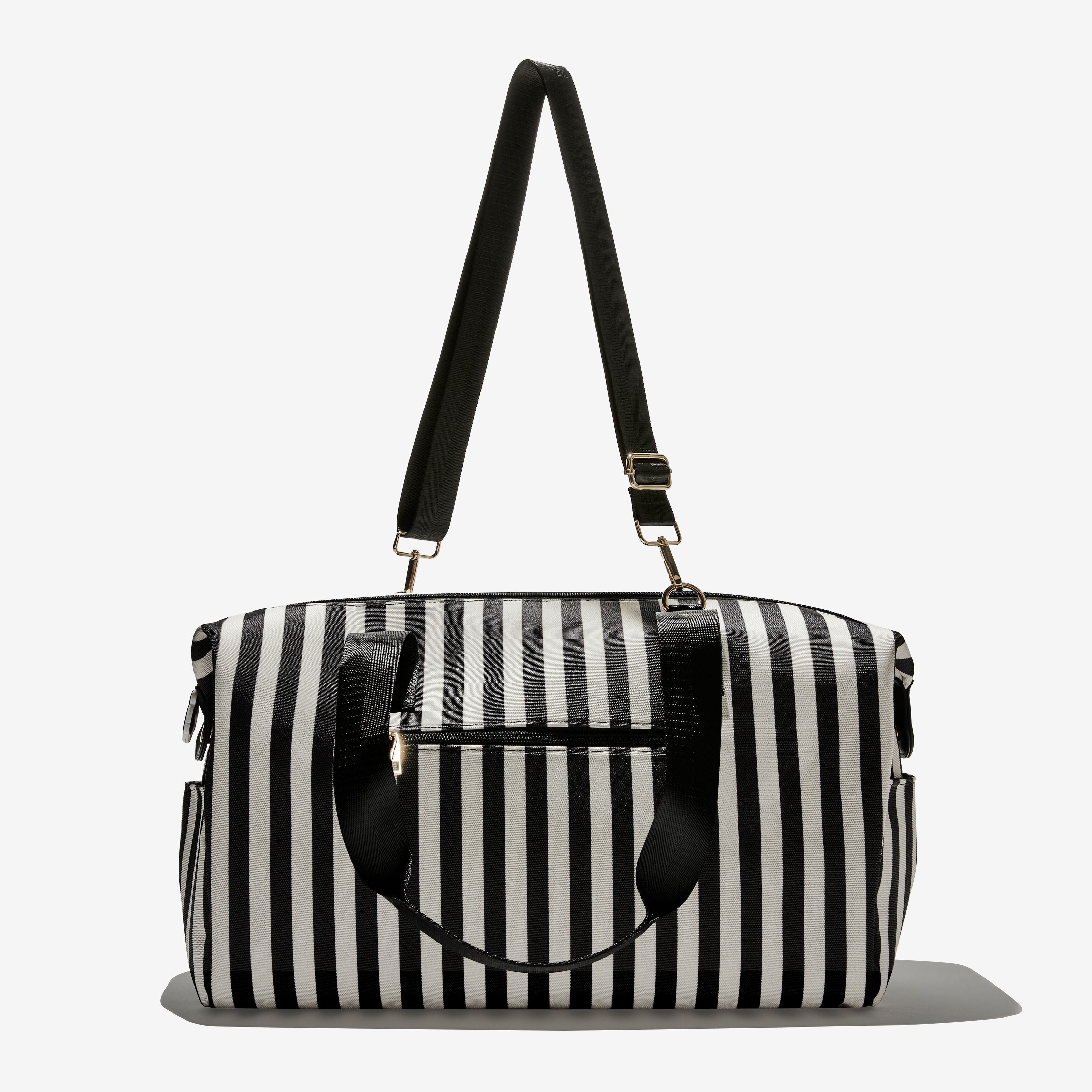 A+O X FABFITFUN DUFFLE BAG-ALICE + OLIVIA