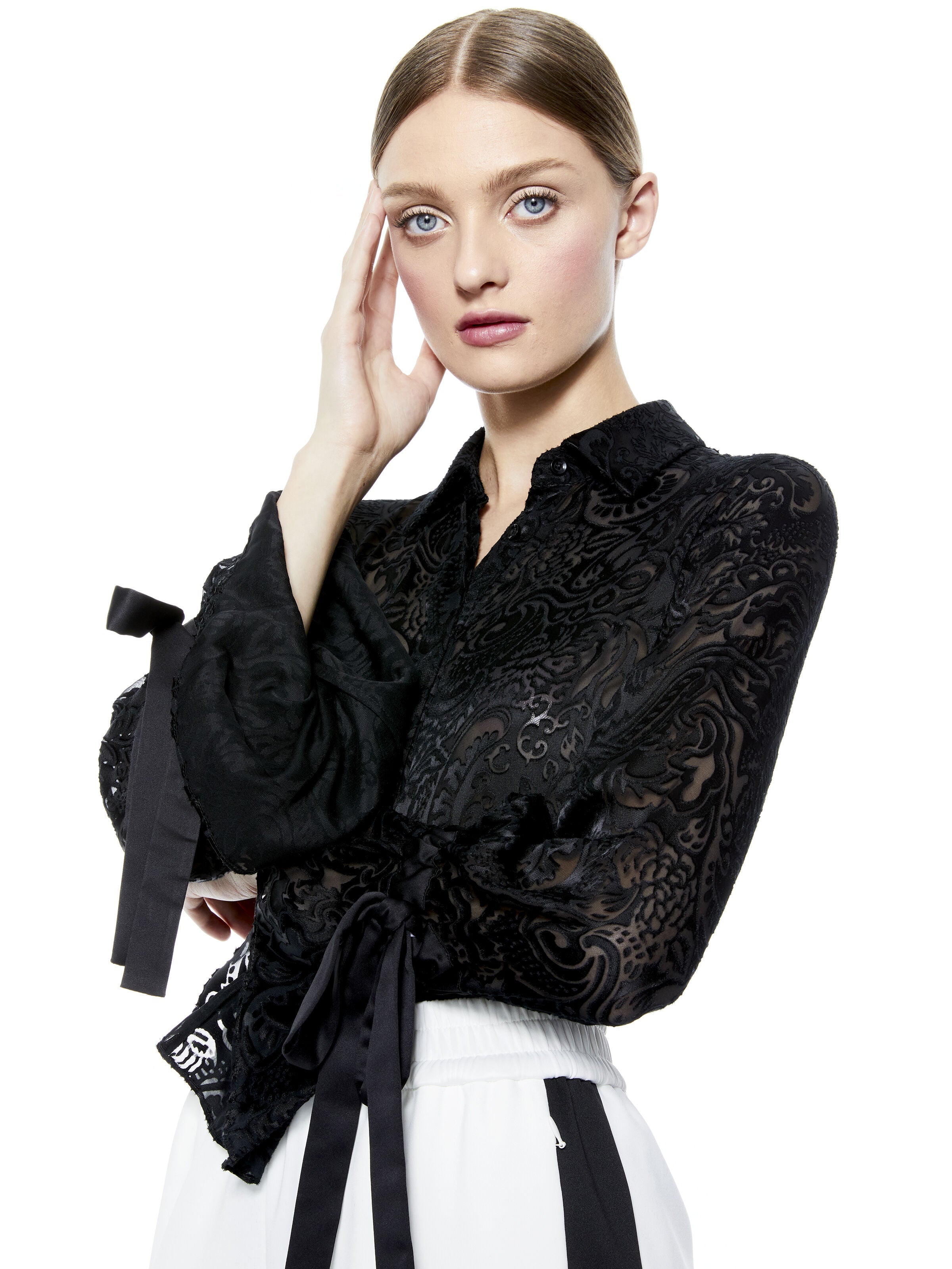 WILLA RUFFLE CUFF BLOUSE-FEMININE ESCAPE SM BLACK-ALICE + OLIVIA