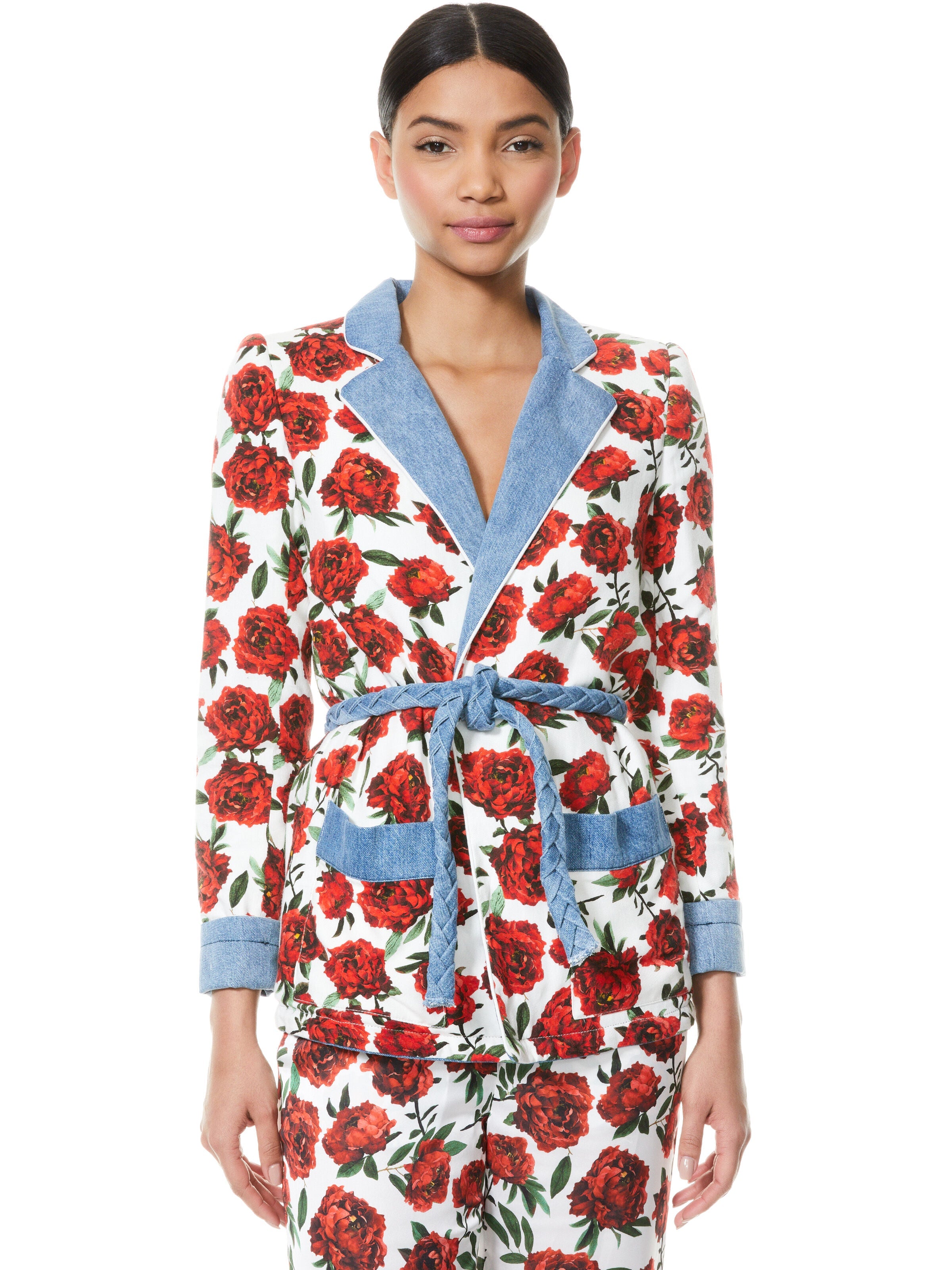 VERNA NOTCH COLLAR ROBE WITH TIE WAIST