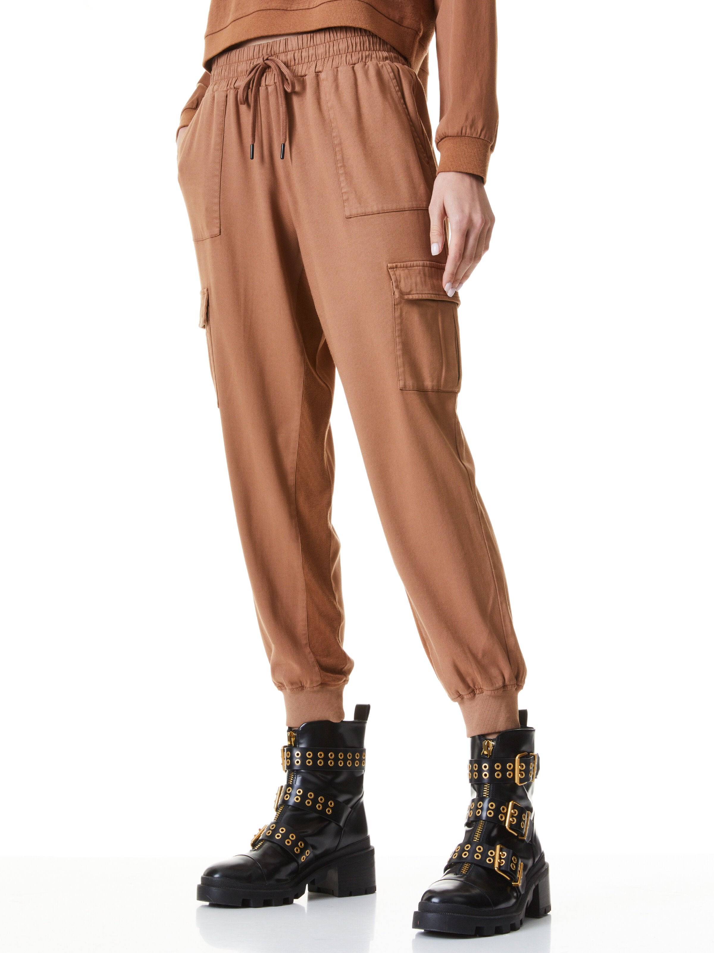 JOANNA PATCH POCKET JOGGER-CAMEL-ALICE + OLIVIA