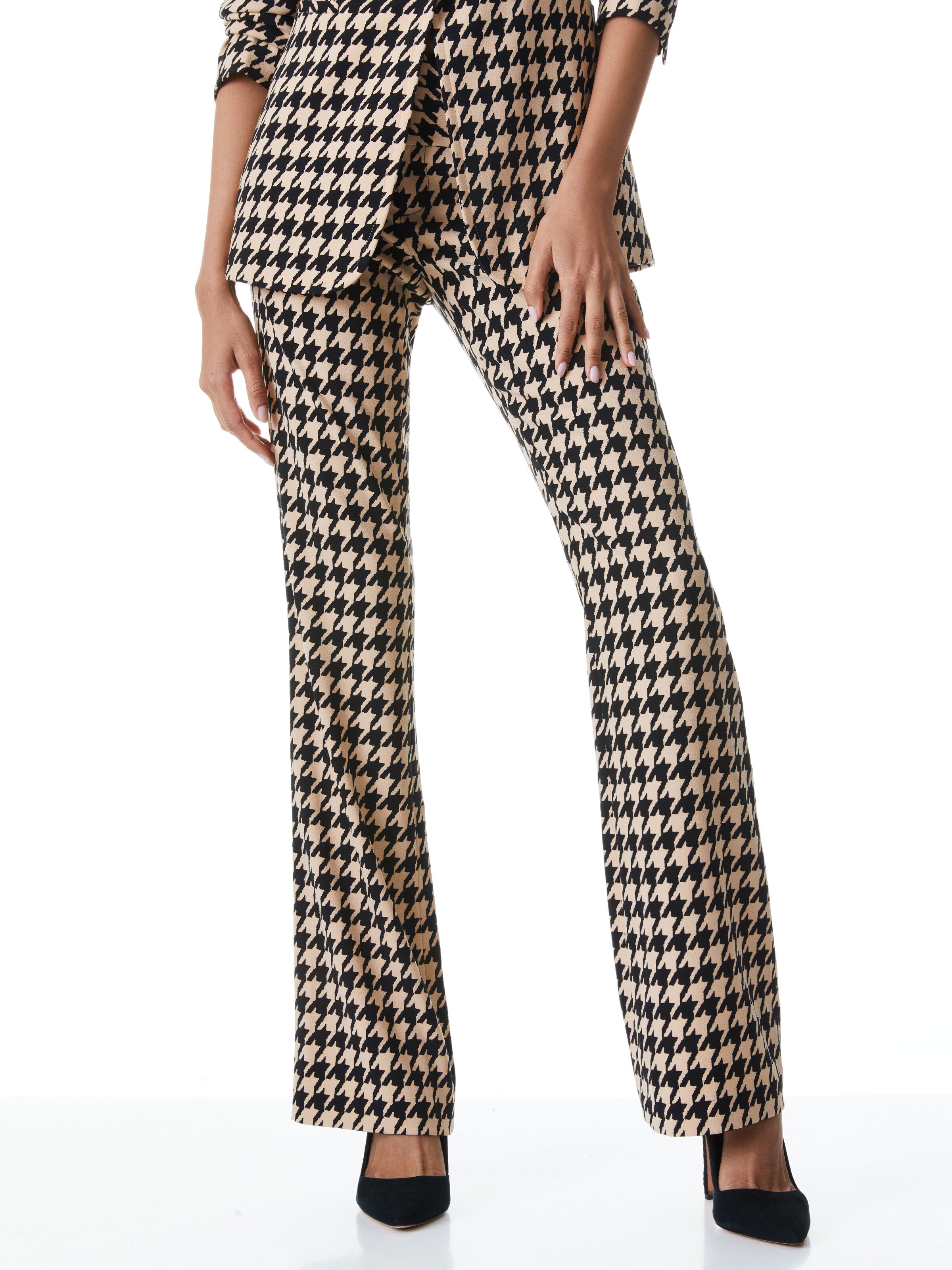 OLIVIA HOUNDSTOOTH BOOTCUT PANT-ALMOND/BLACK-ALICE + OLIVIA