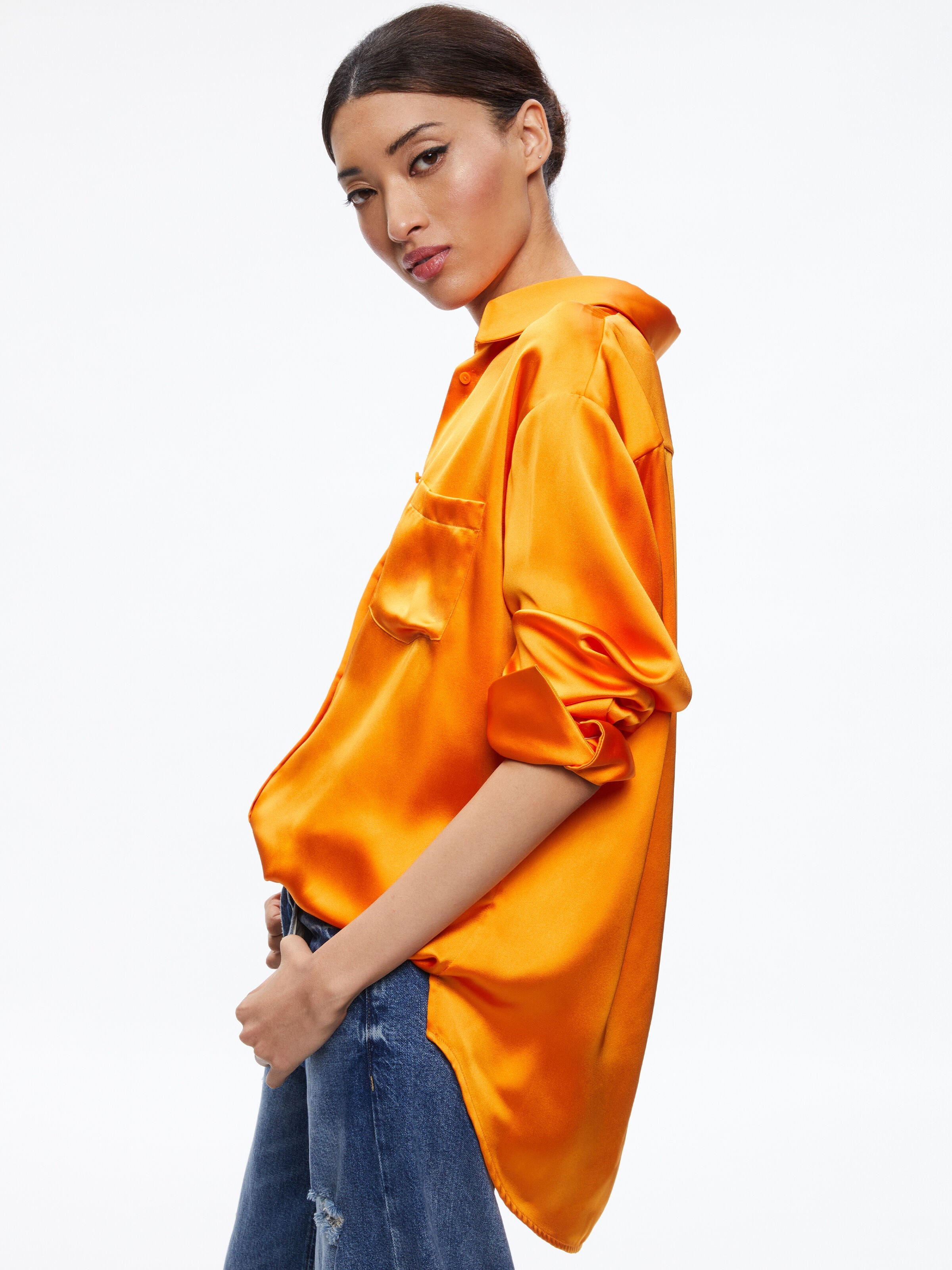 FINELY OVERSIZED BUTTON DOWN SHIRT-ALICE + OLIVIA