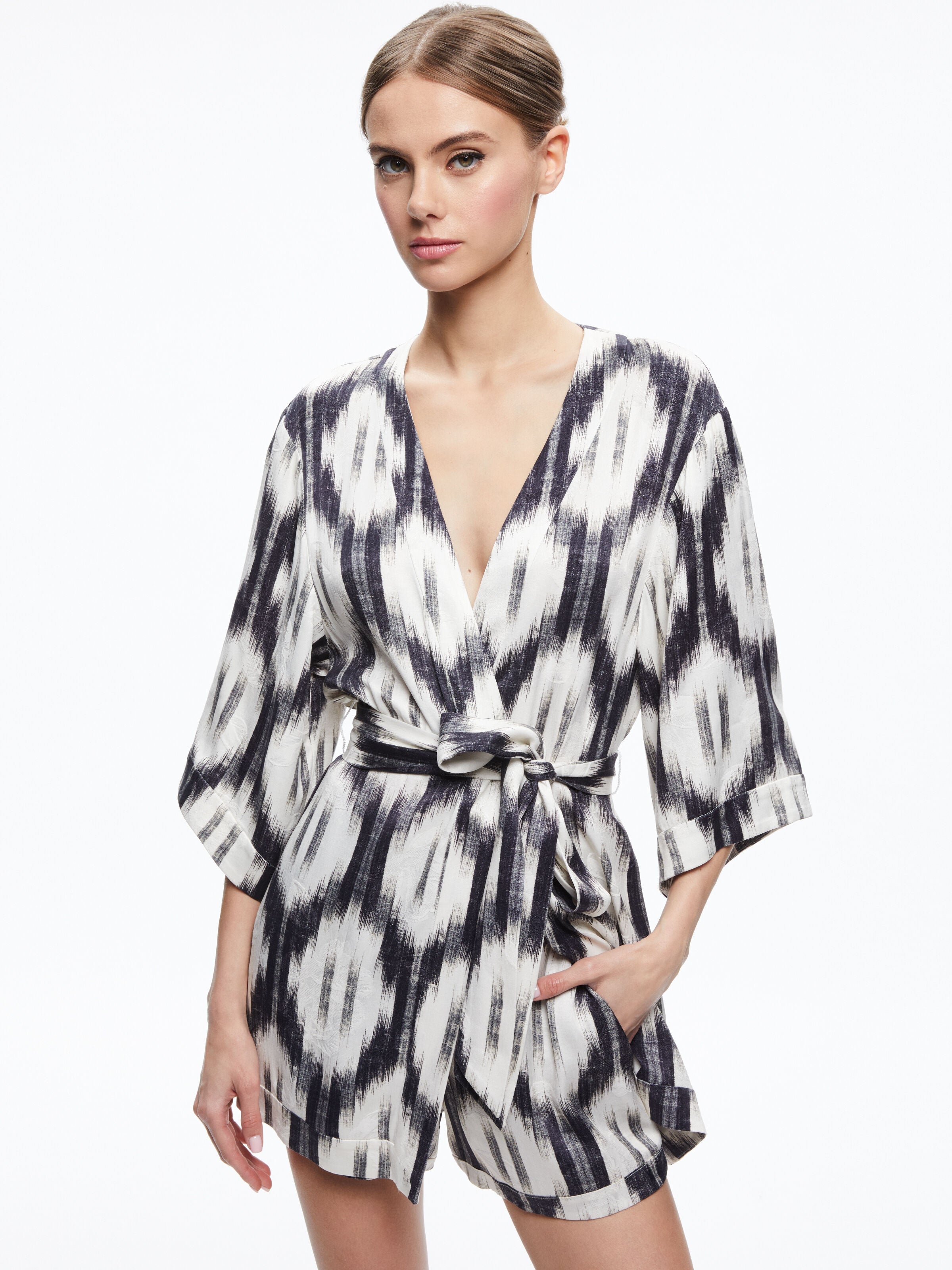 DOMINO KIMONO WITH TIE BELT-ALICE + OLIVIA