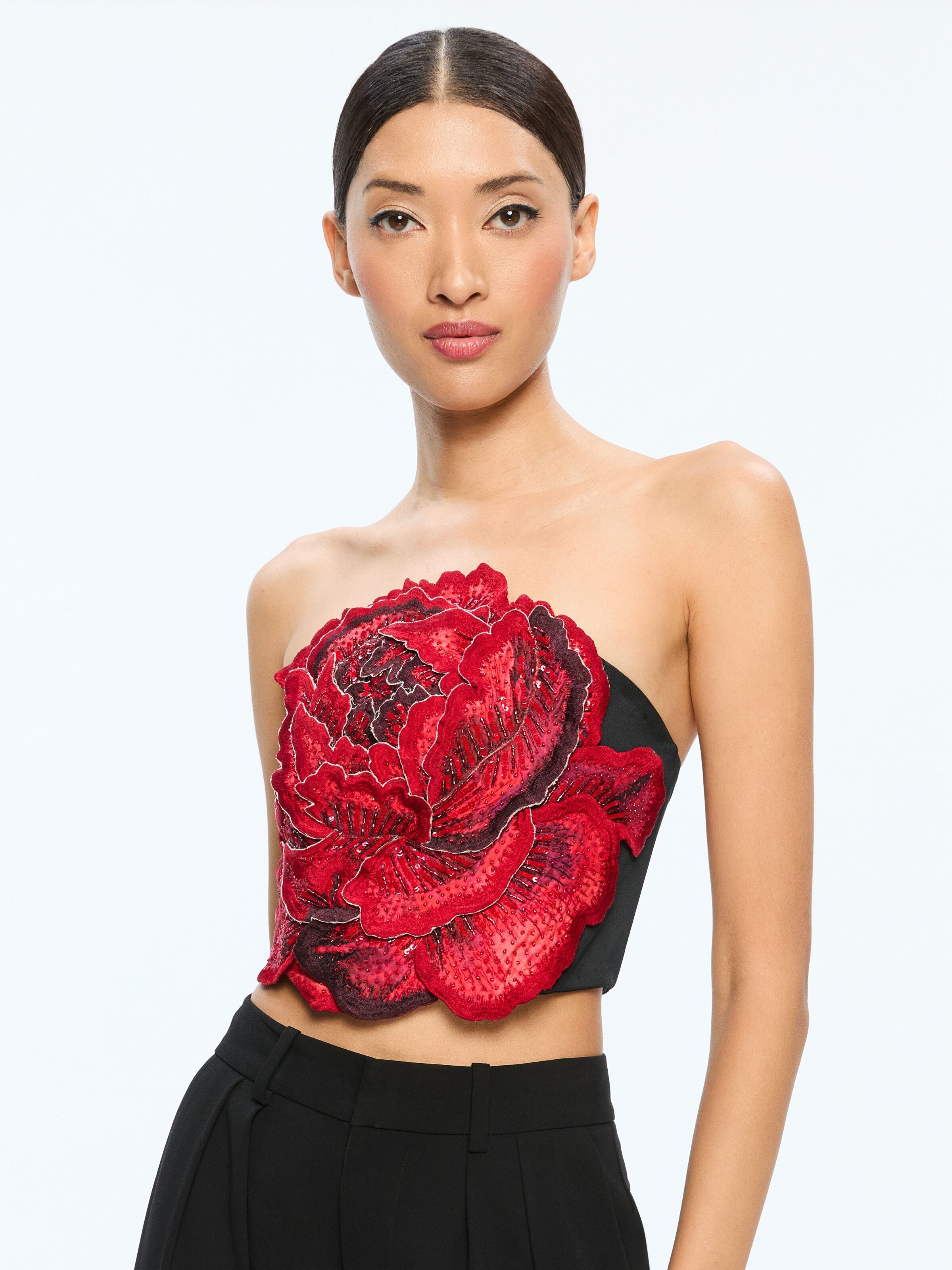 RANDIE APPLIQUE TOP-ALICE + OLIVIA
