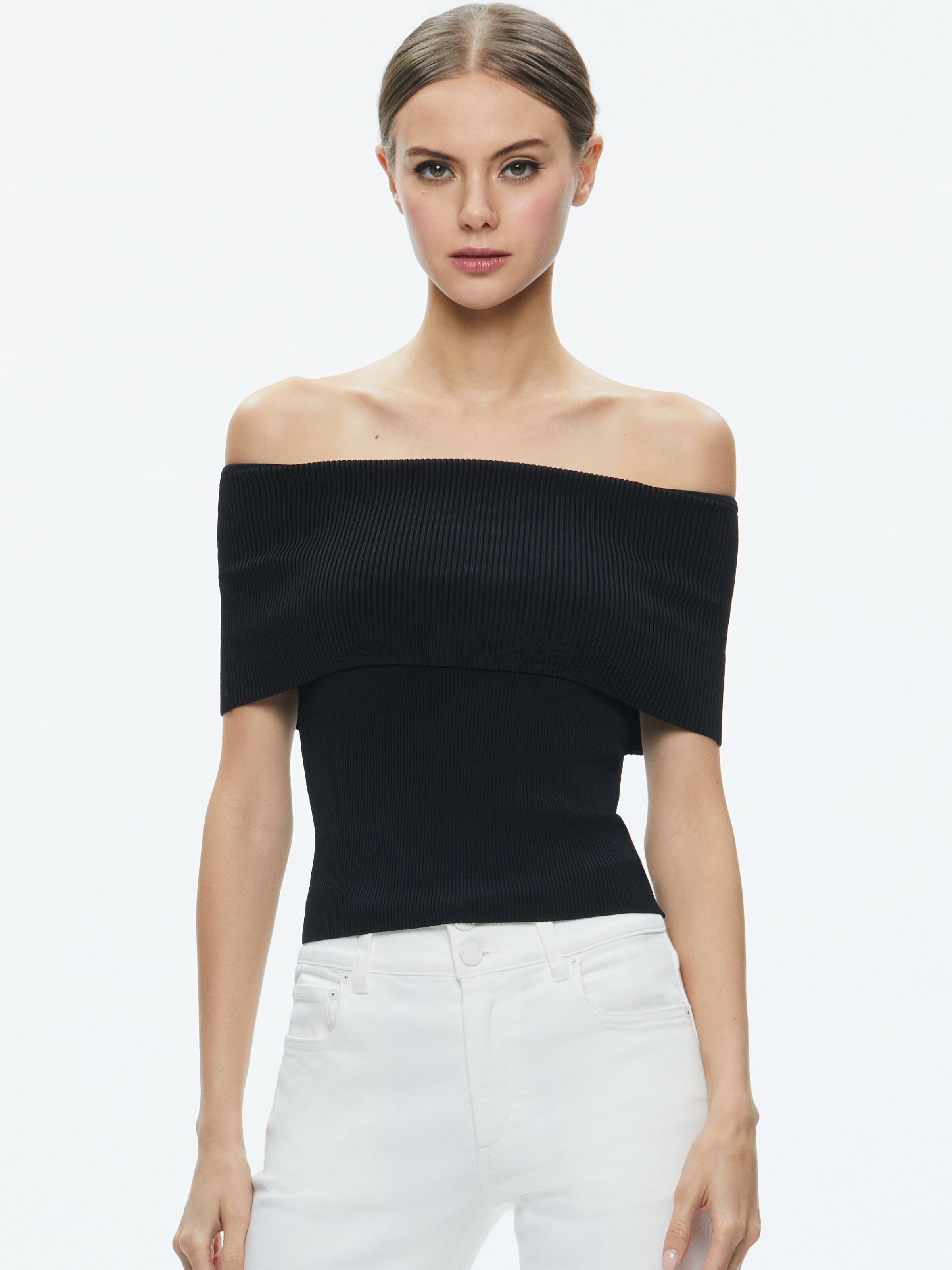 DOLAN PULLOVER-ALMOND-ALICE + OLIVIA