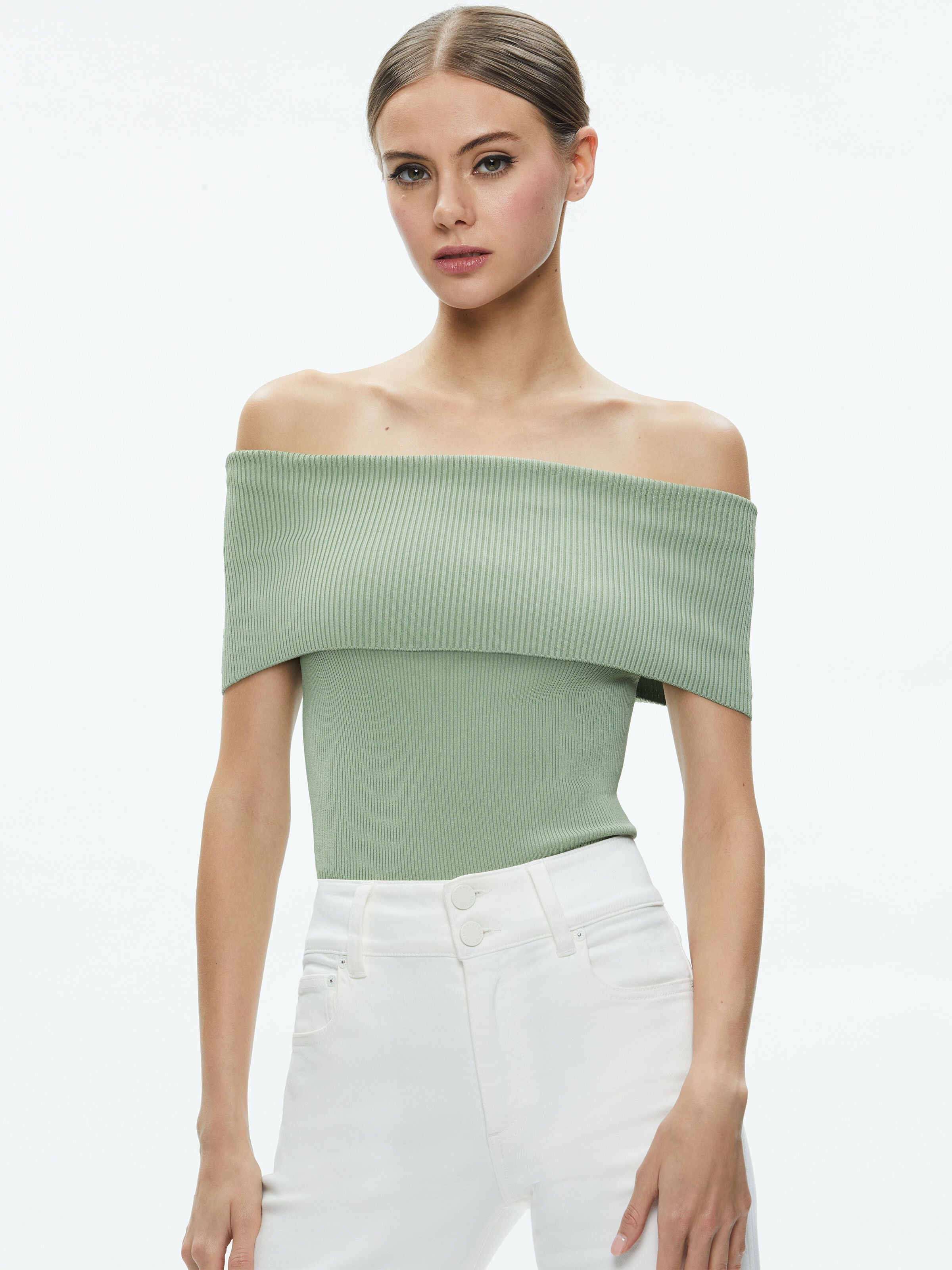 DOLAN PULLOVER-ALMOND-ALICE + OLIVIA