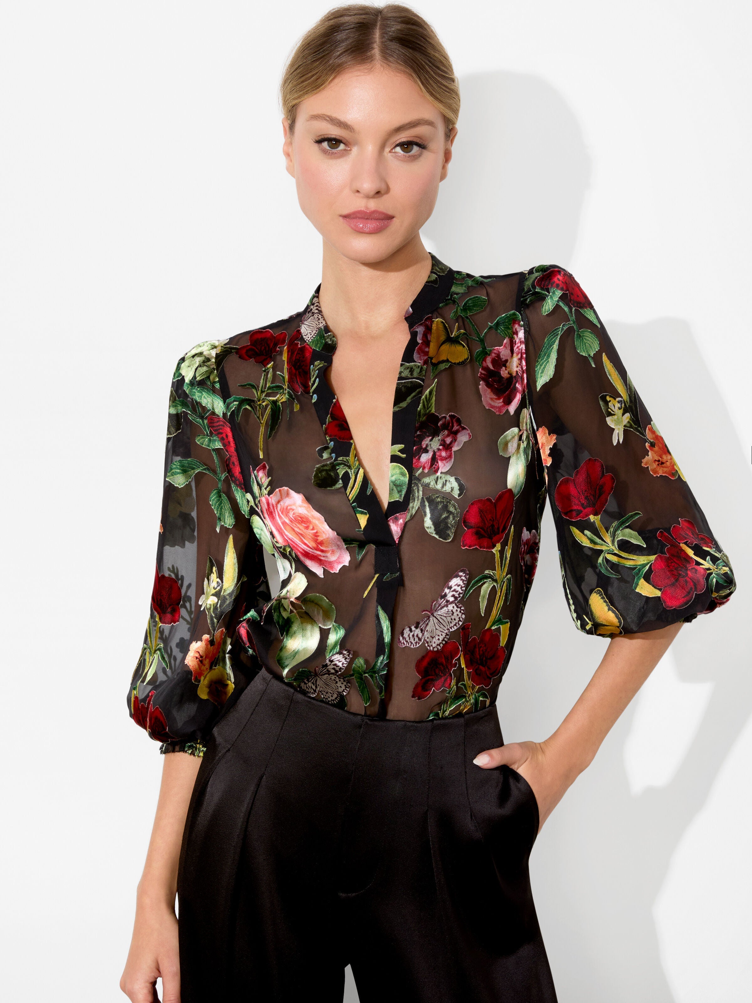 SHEILA BLOUSE-ALICE + OLIVIA