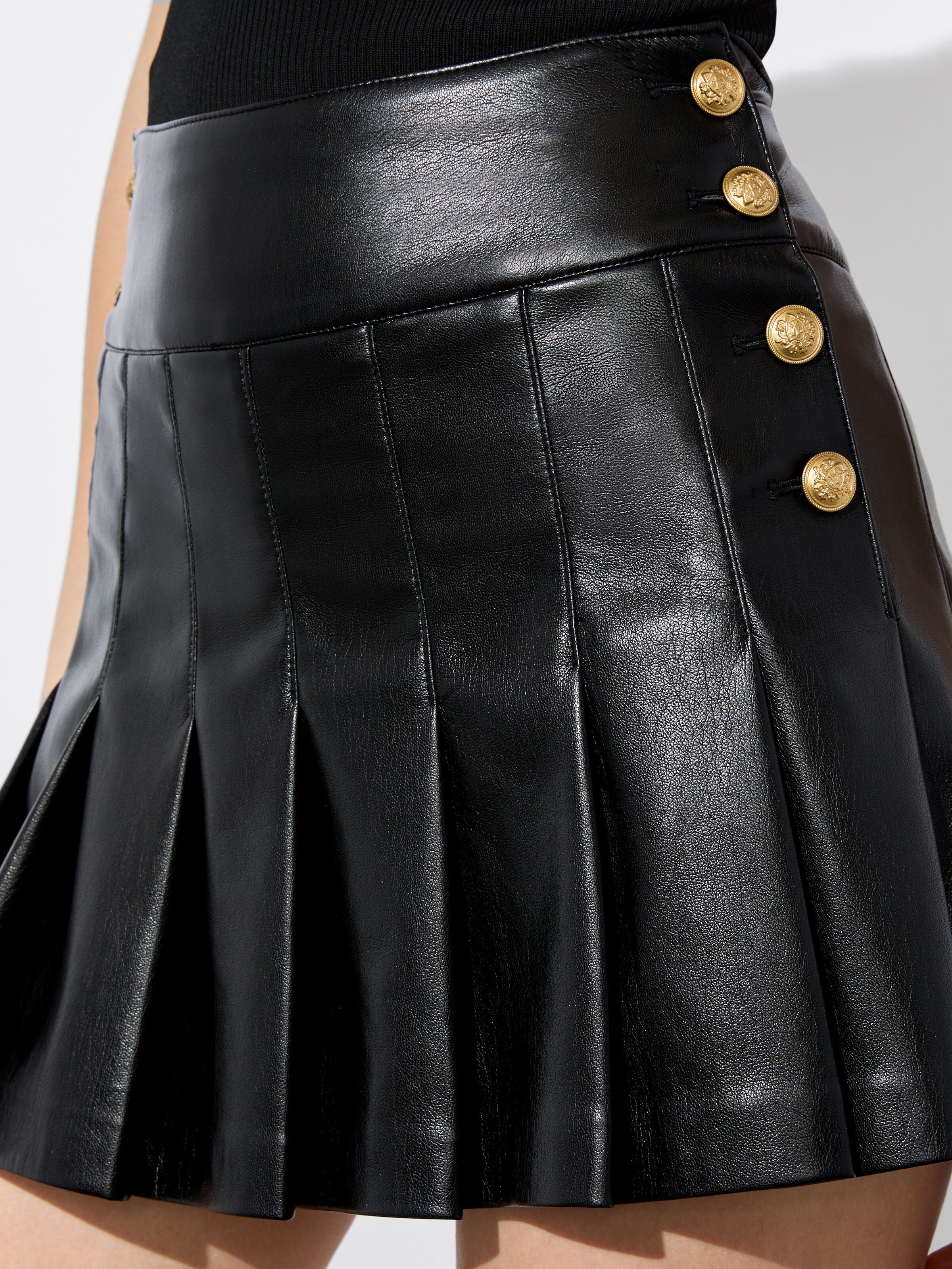 LANNA VEGAN MINI SKIRT-ALICE + OLIVIA