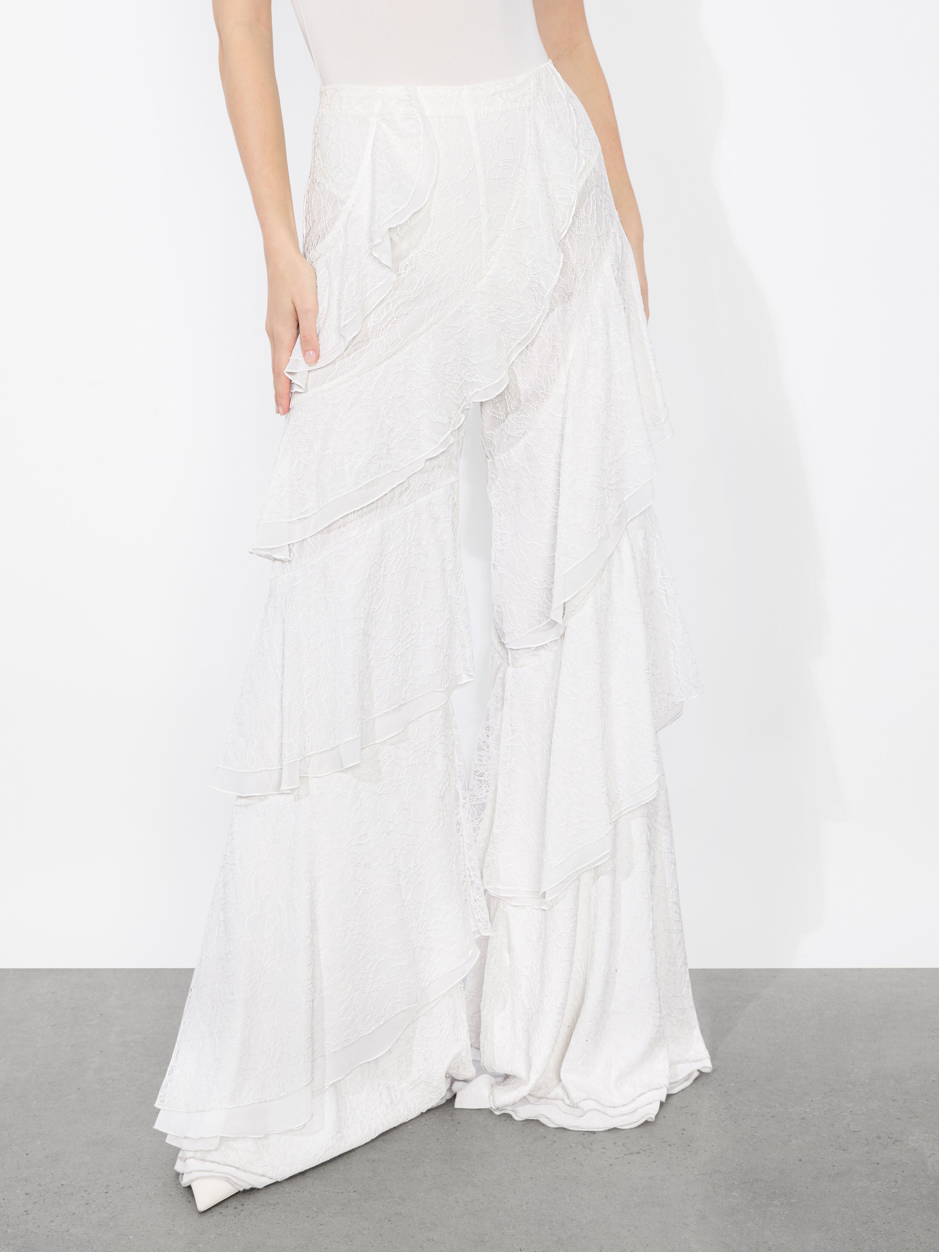 LOTUS LACE RUFFLE PANT-ALICE + OLIVIA