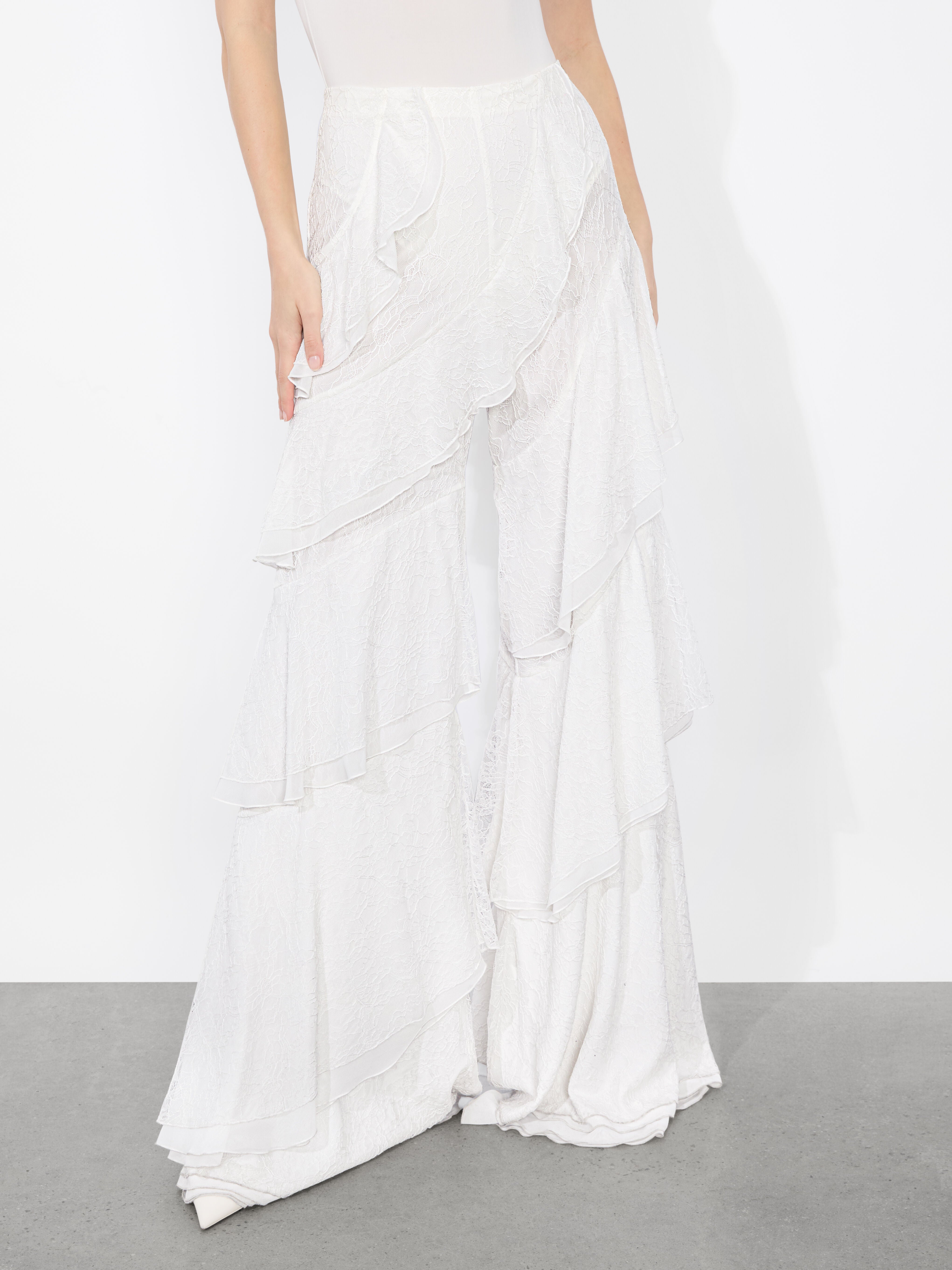 LOTUS LACE RUFFLE PANT-ALICE + OLIVIA