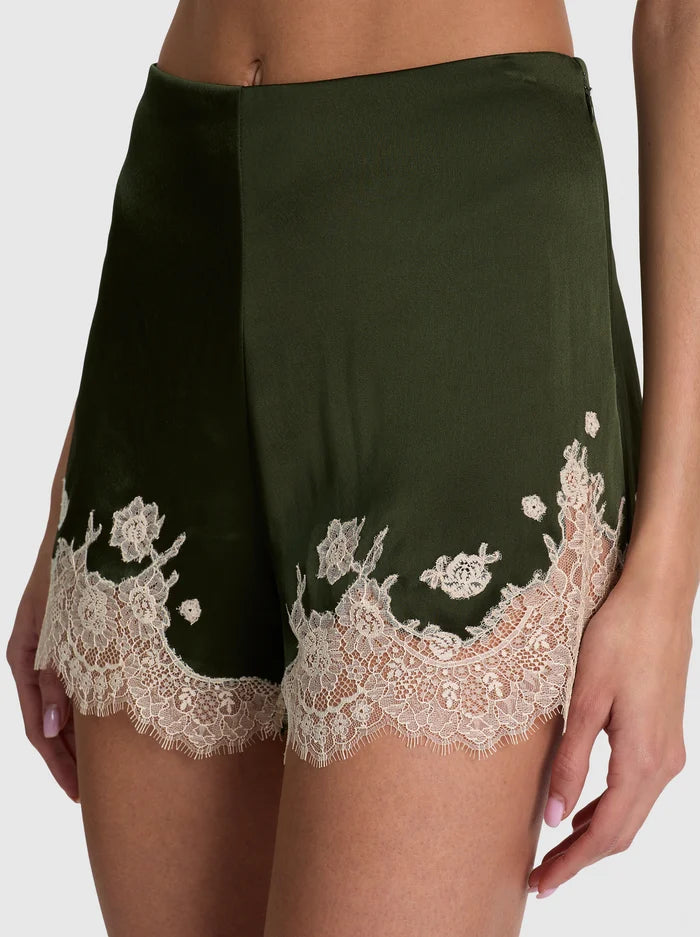 ELISSA CUTAWAY LACE SHORT-DARK FERN-ALICE + OLIVIA