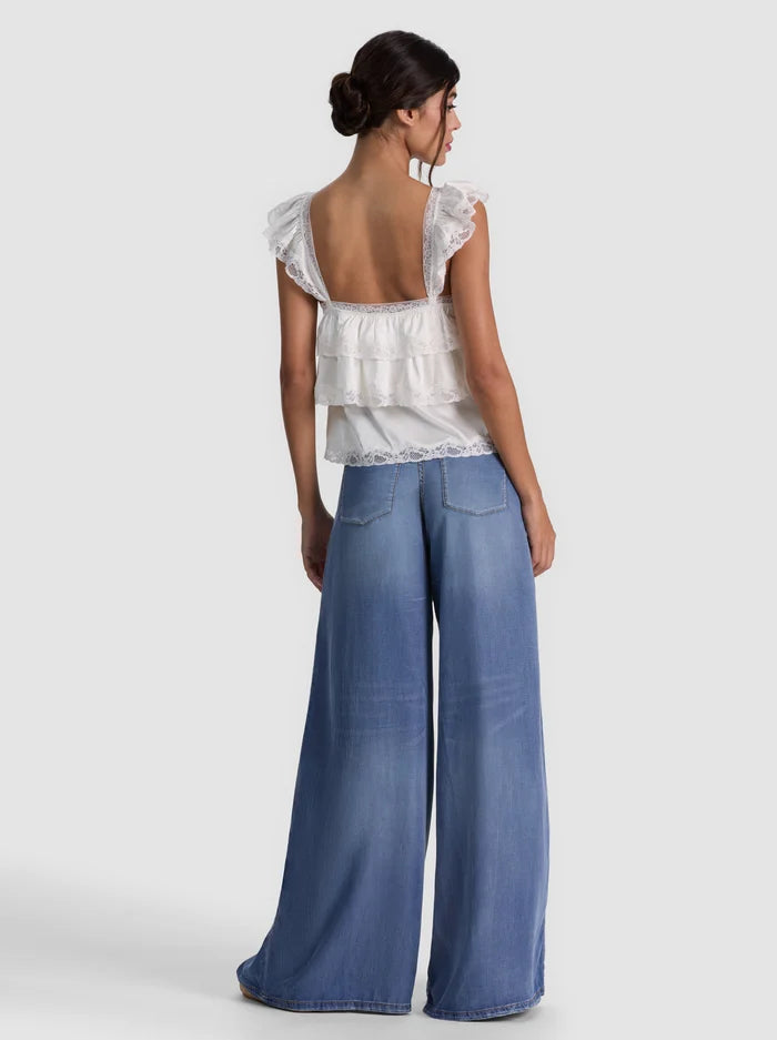 SYLVIE FLUTTER SLV TIERED LACE TRIM BTN FT CROPPED TOP-ALICE + OLIVIA