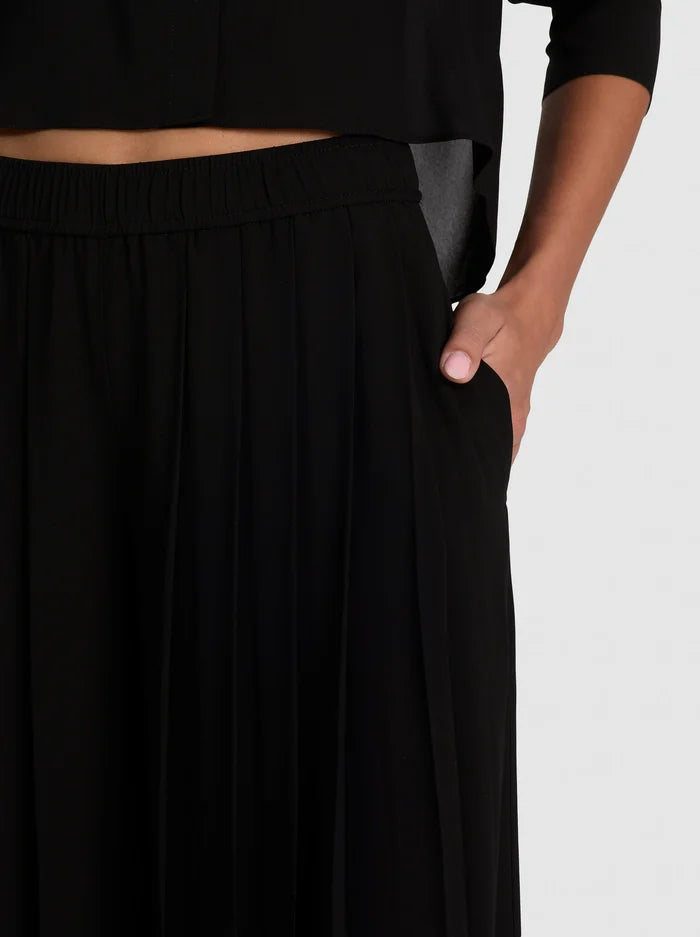 JENNA PLEATED PANT-Black-ALICE + OLIVIA