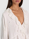 SKYE LACE APPLIQUE V NK RUFFLE CROPPED BLOUSE-ALICE + OLIVIA