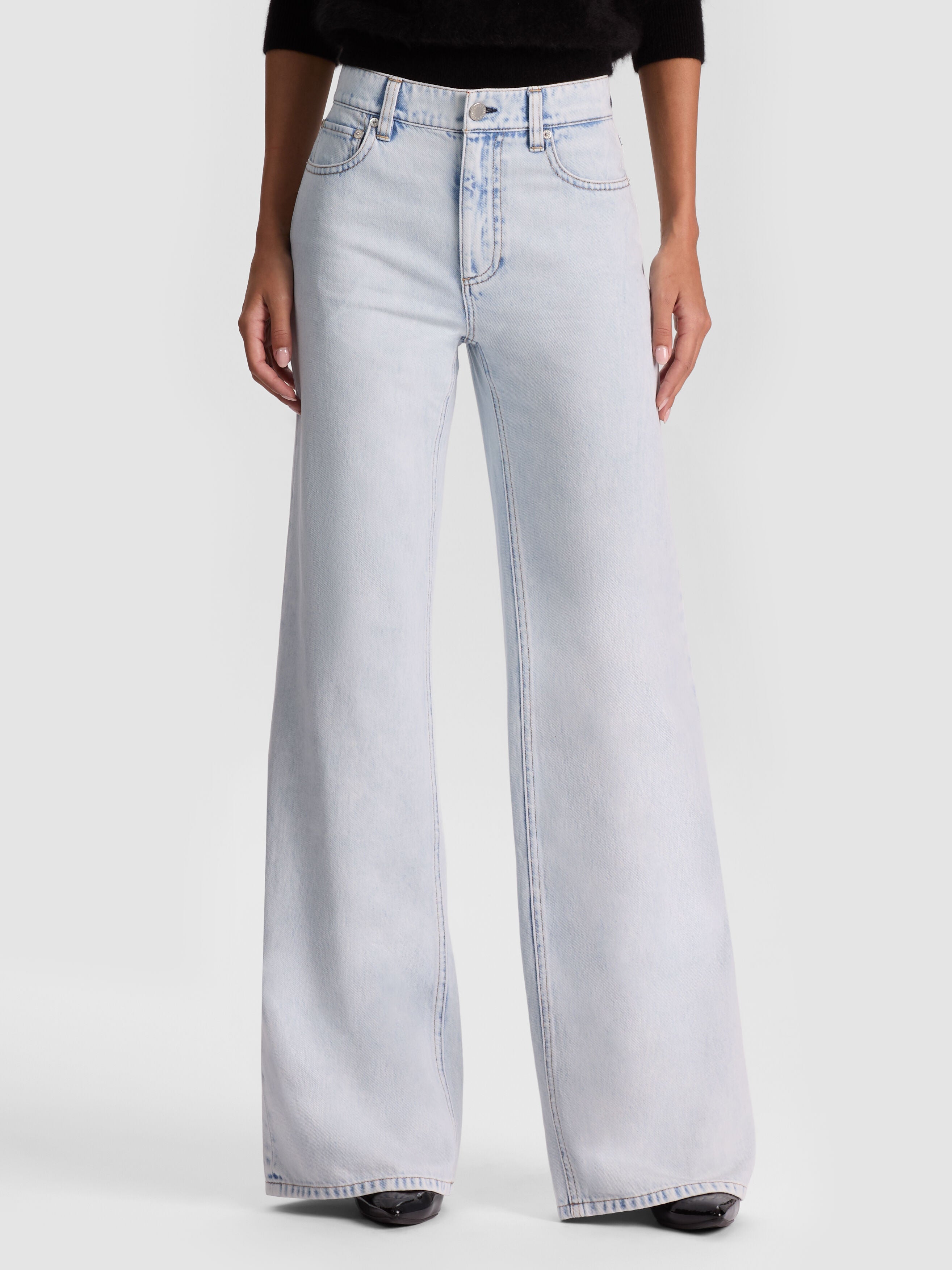 CHIC JEAN-ERIKA WASH-ALICE + OLIVIA