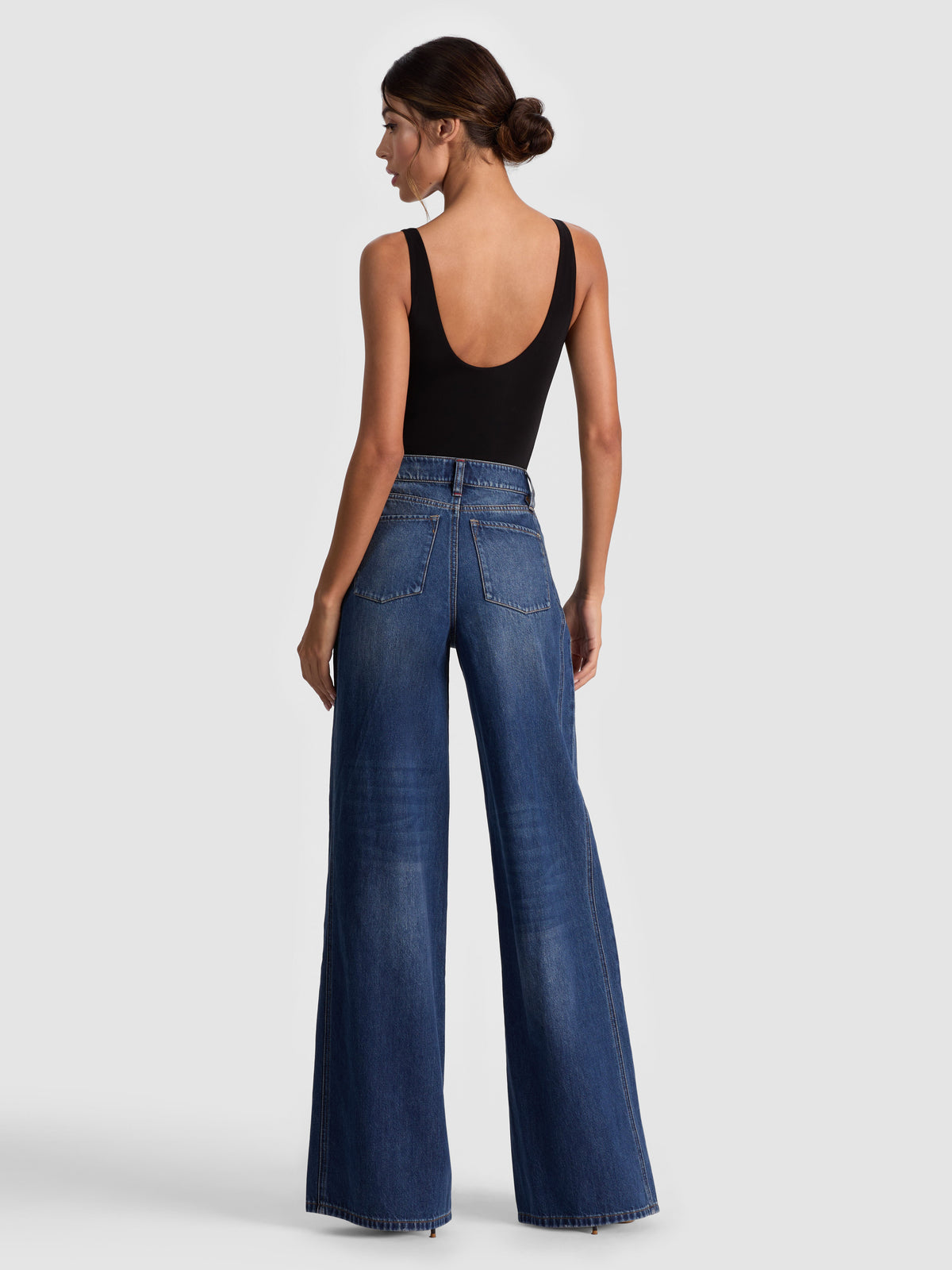 COOL JEAN-ALICE + OLIVIA