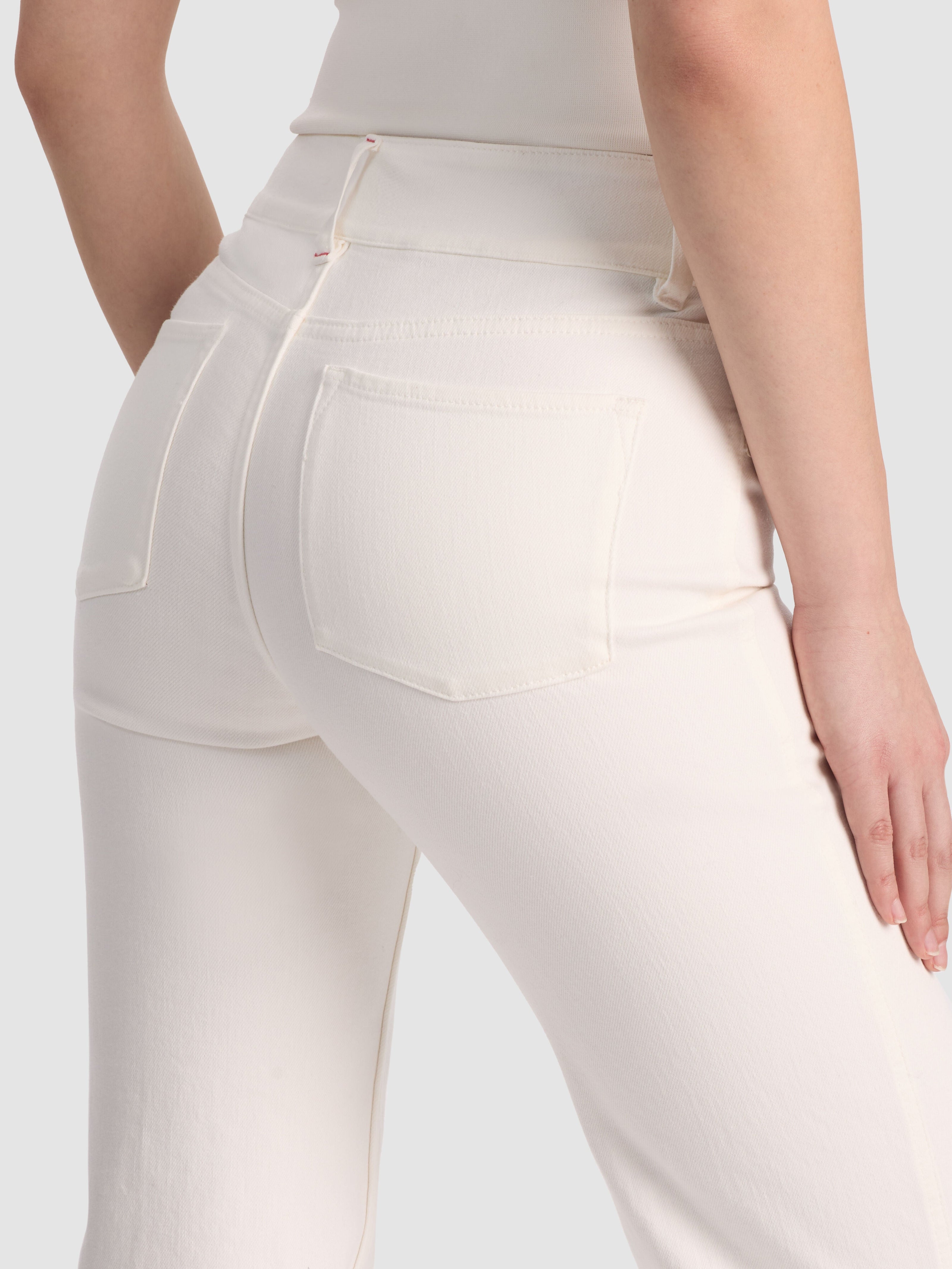 PERFECT JEAN-ALICE + OLIVIA