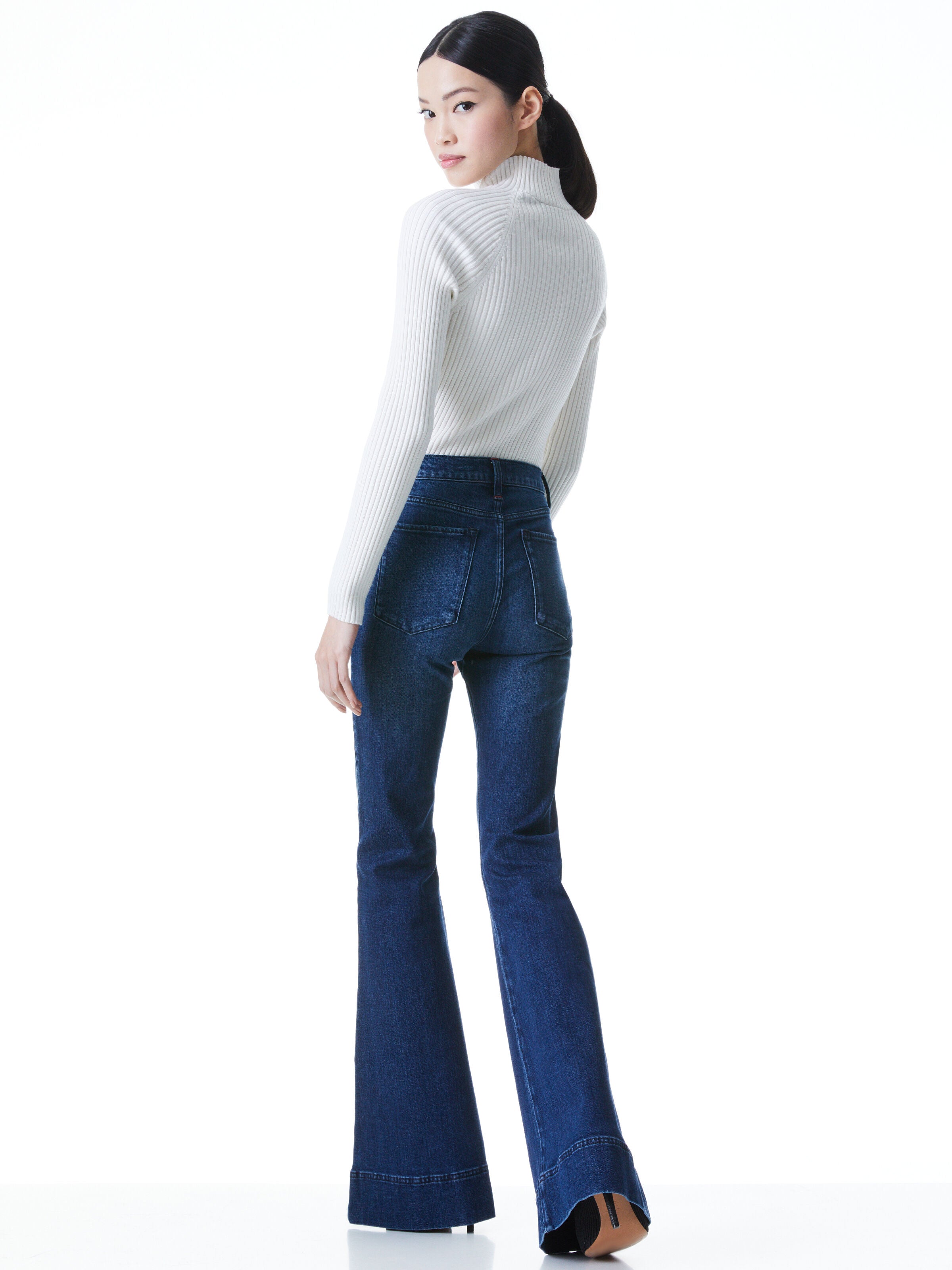 BEAUTIFUL HIGH RISE BELL-LOVE TRAIN-ALICE + OLIVIA
