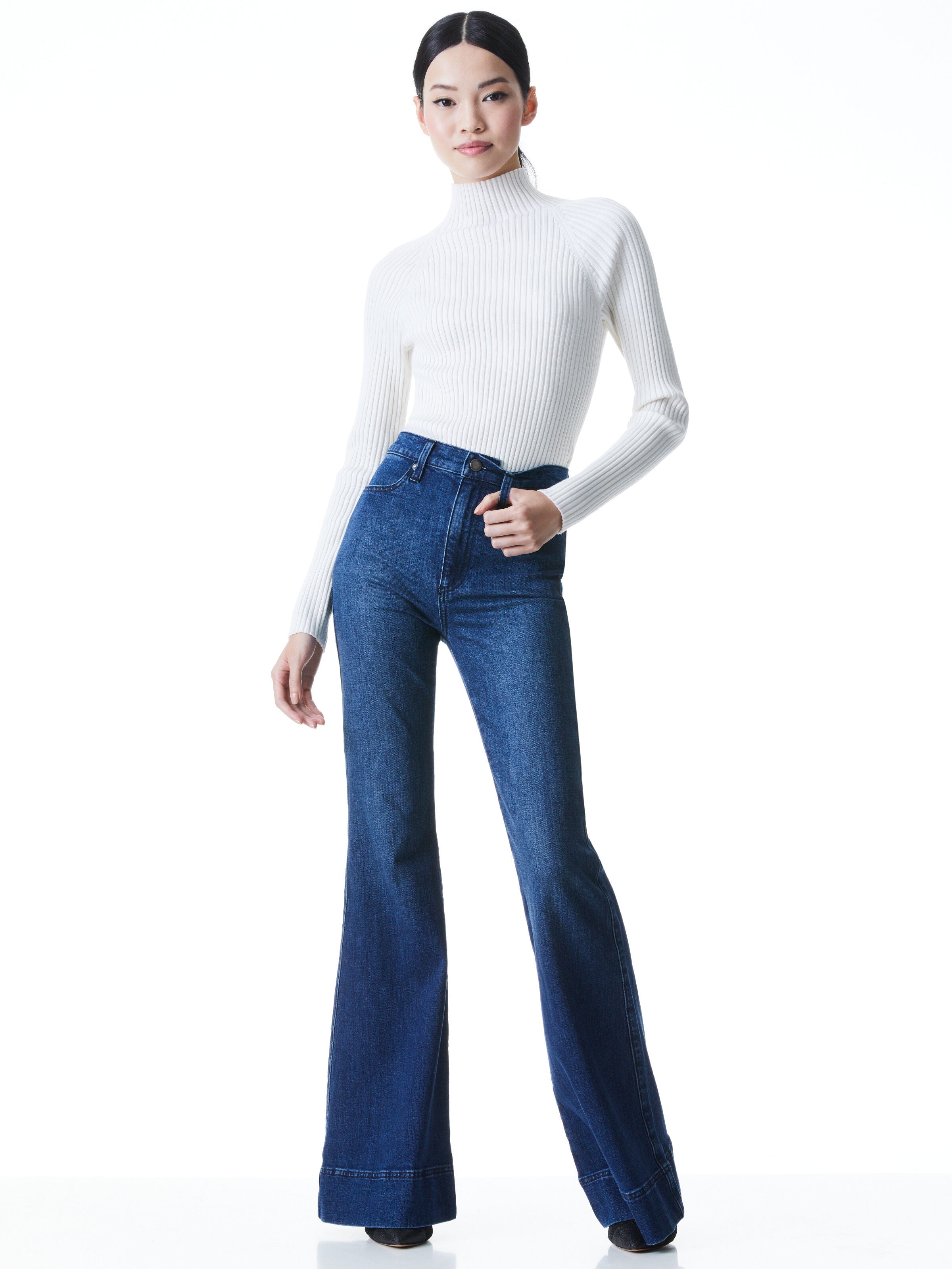 BEAUTIFUL HIGH RISE BELL-LOVE TRAIN-ALICE + OLIVIA