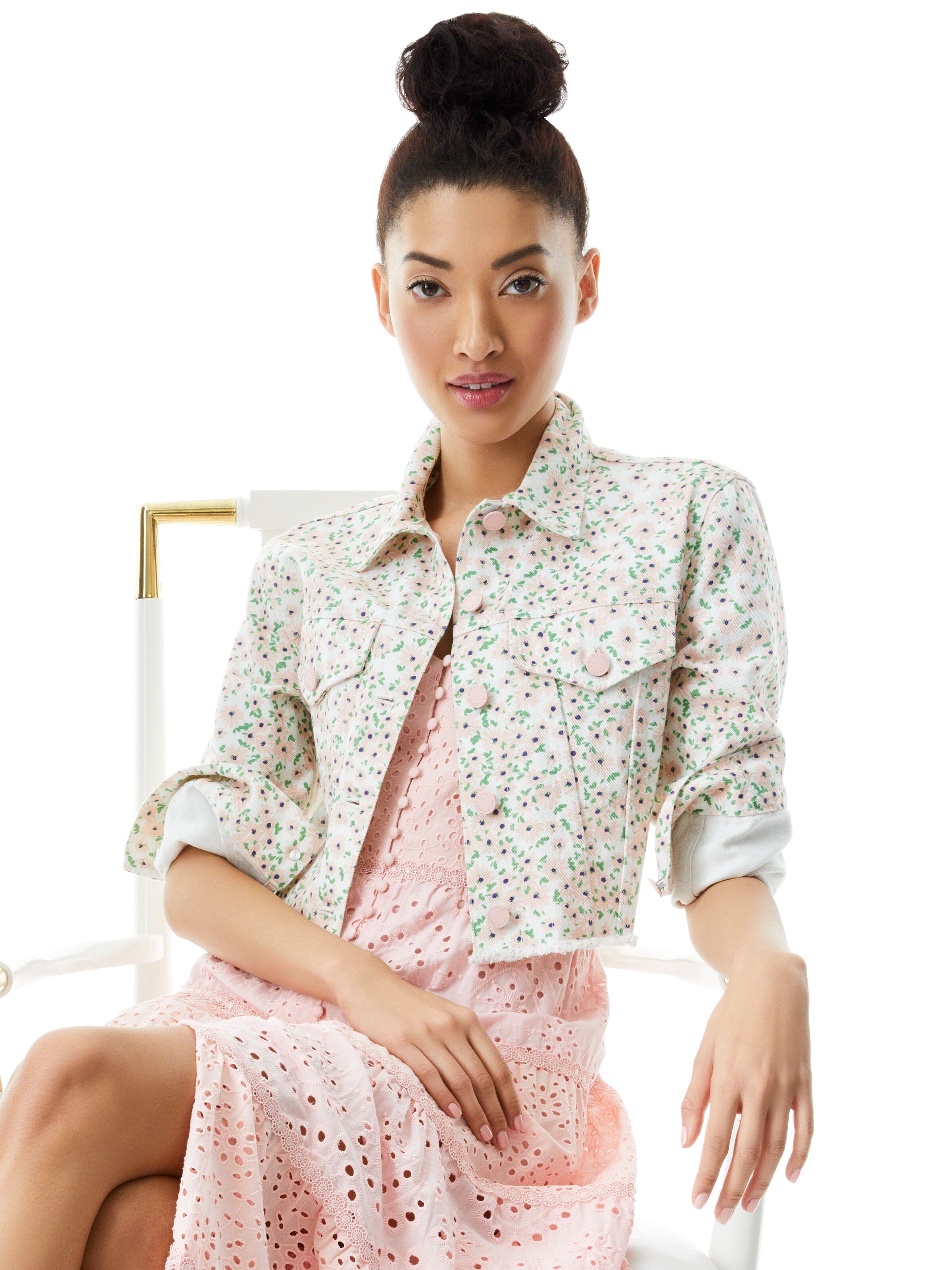CHLOE FLORAL CROPPED JACKET-MONTEREY DITSY SOFT WHITE-ALICE + OLIVIA