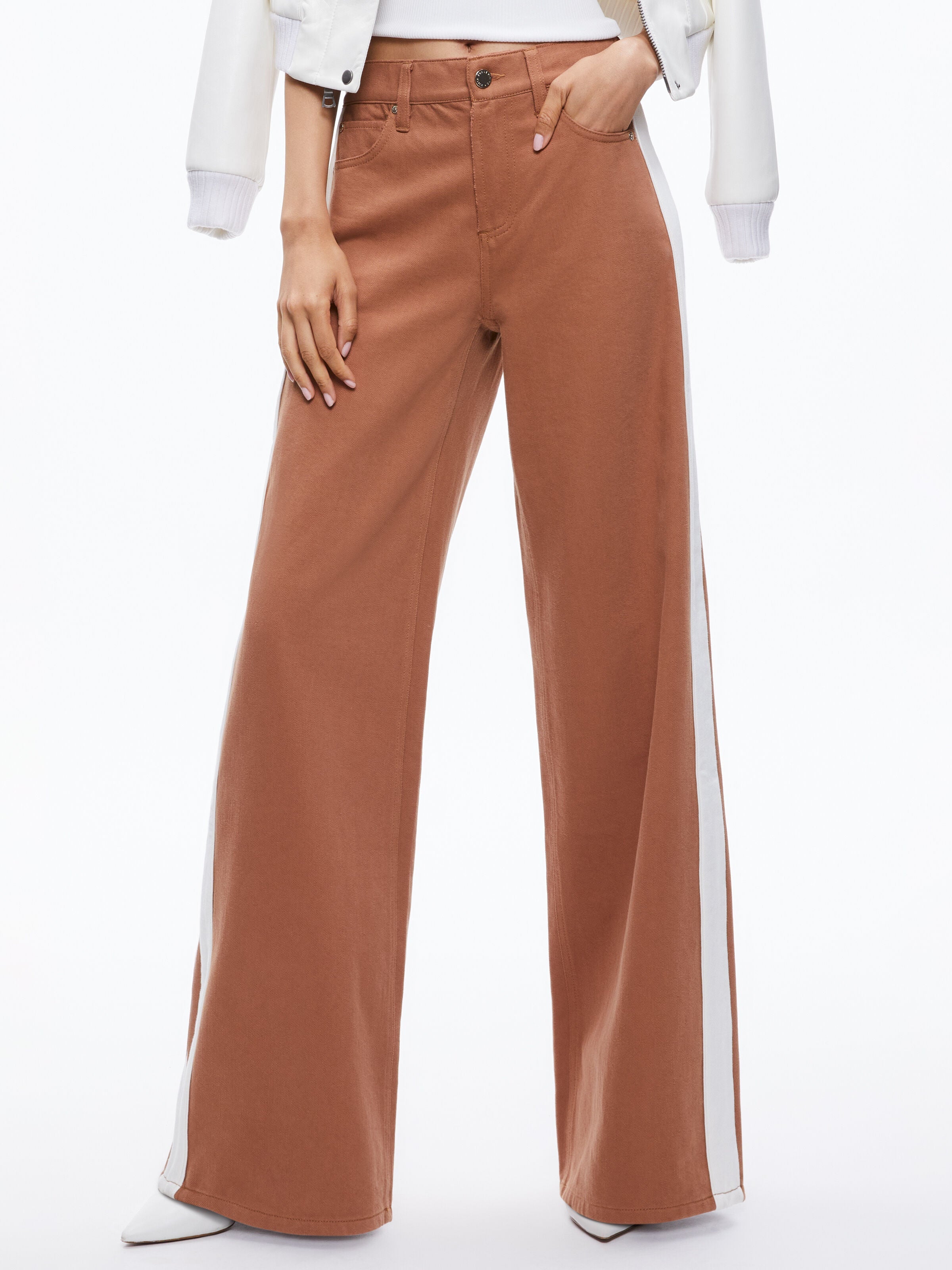 TRISH SIDE STRIPE JEAN-CAMEL-ALICE + OLIVIA