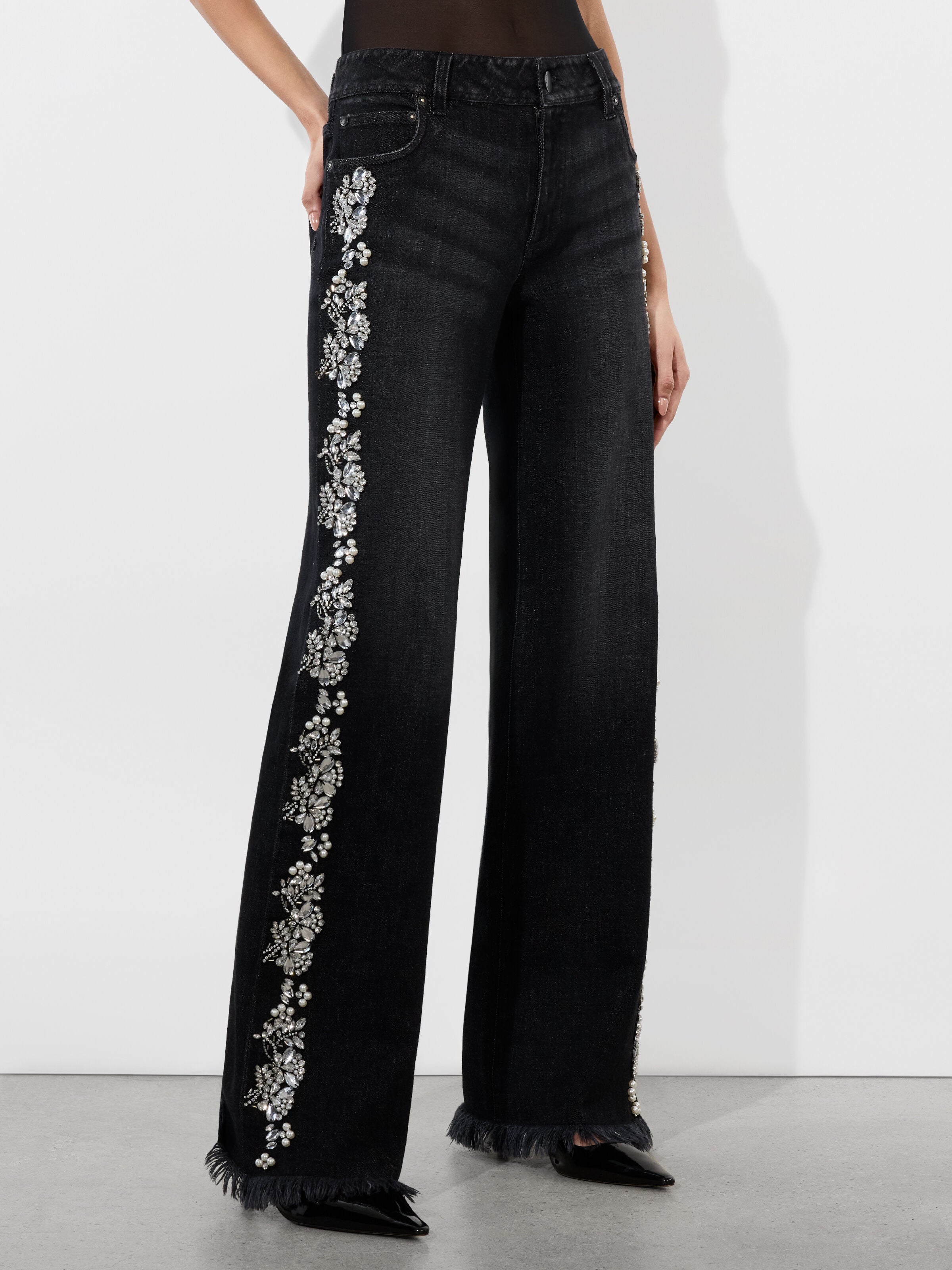 ROXIE EMBELLISHED JEAN-ALICE + OLIVIA