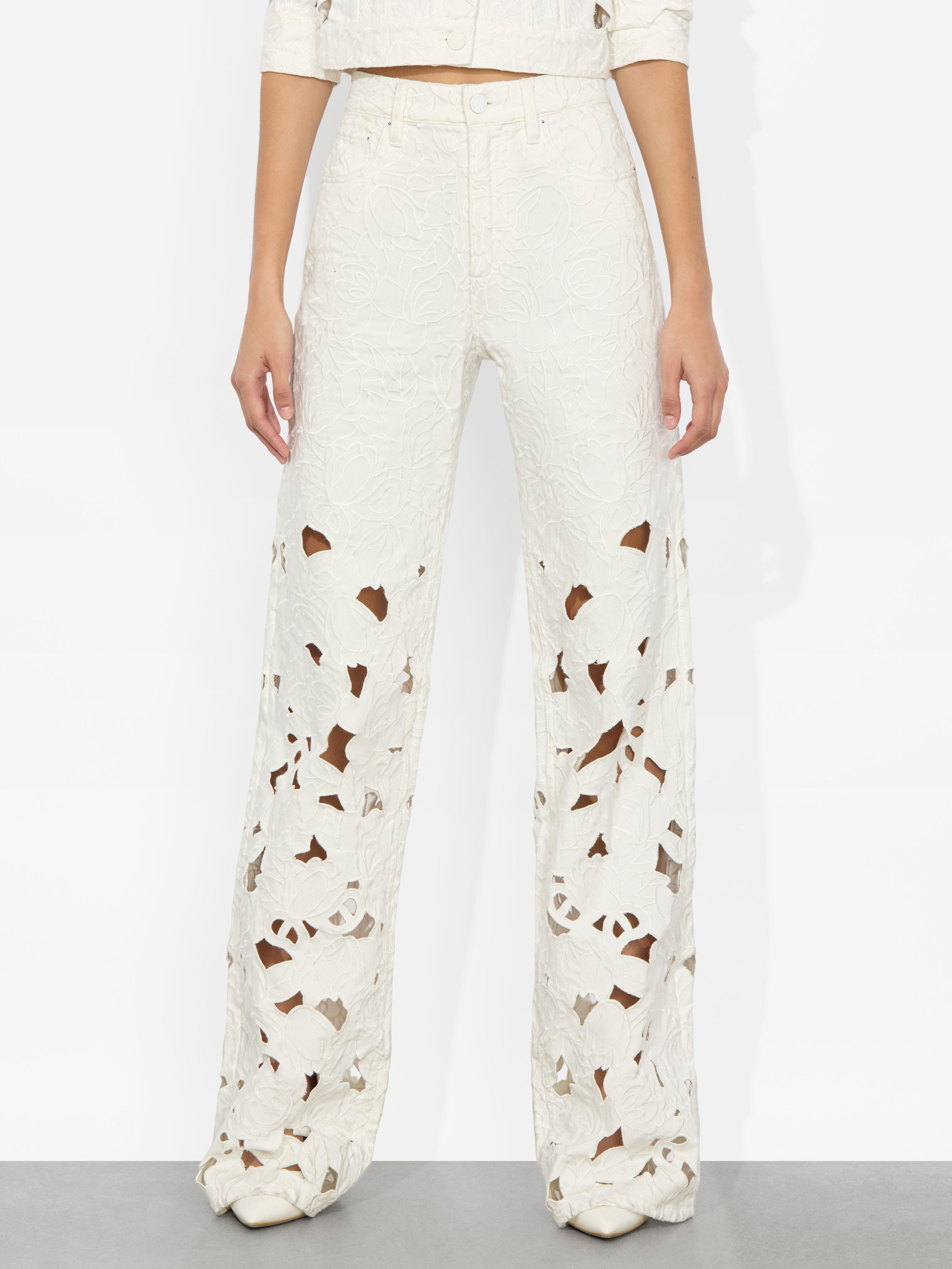 WEEZY EYELET JEAN-OFF WHITE-ALICE + OLIVIA