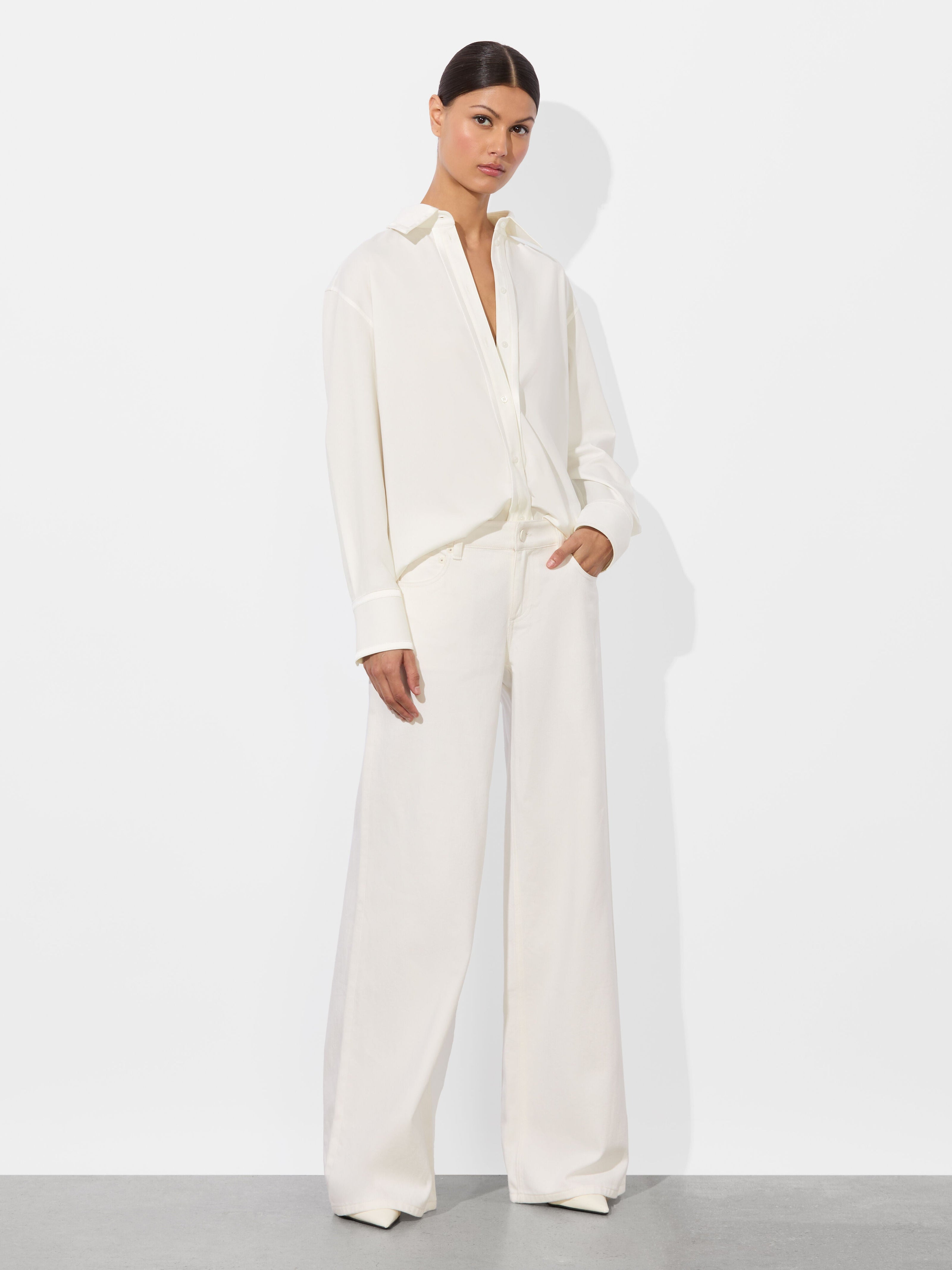 AMAZING JEAN-OFF WHITE-ALICE + OLIVIA