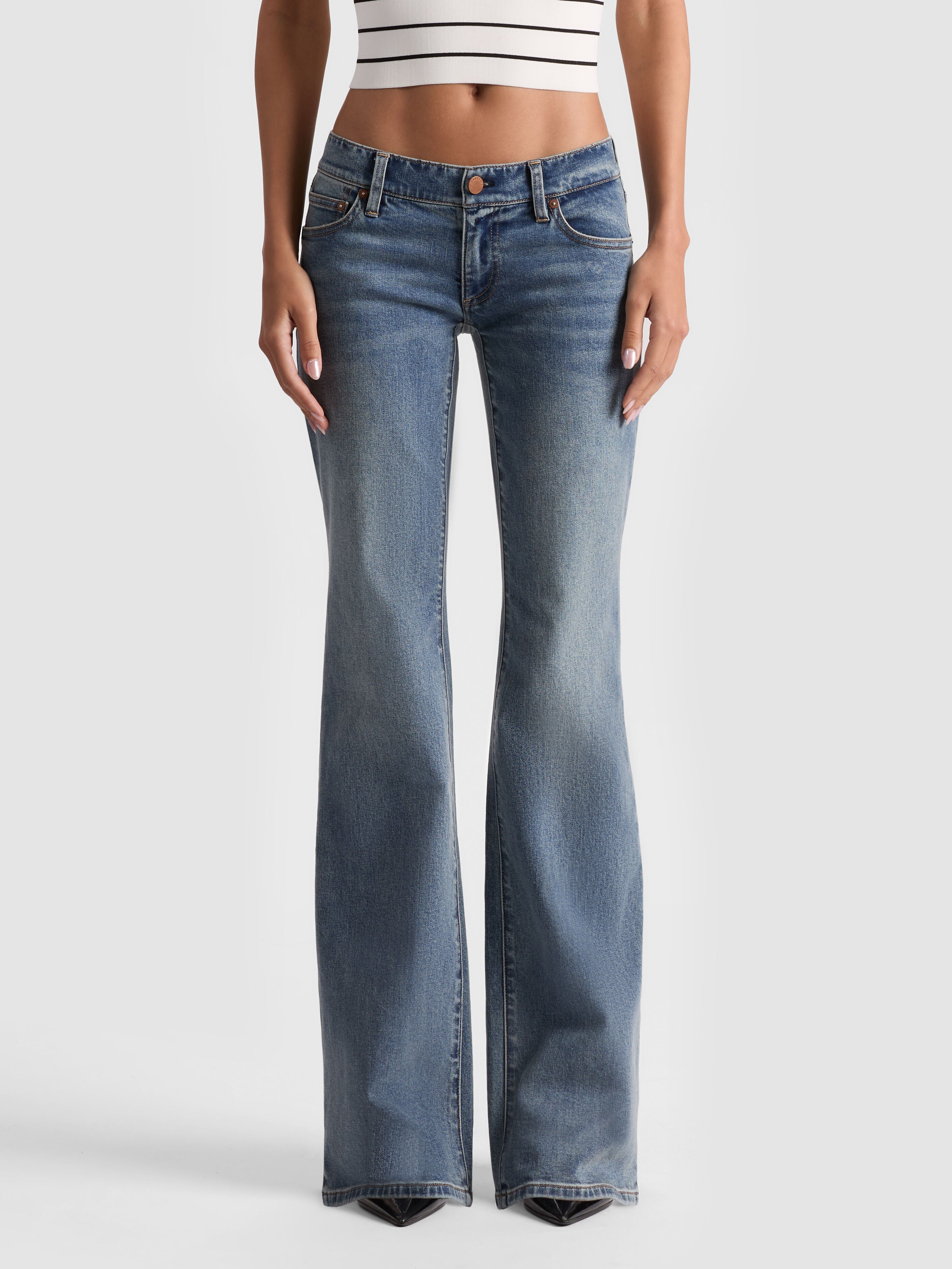 BELLA LOW RISE JEAN-ALBERTINE BLUE-ALICE + OLIVIA