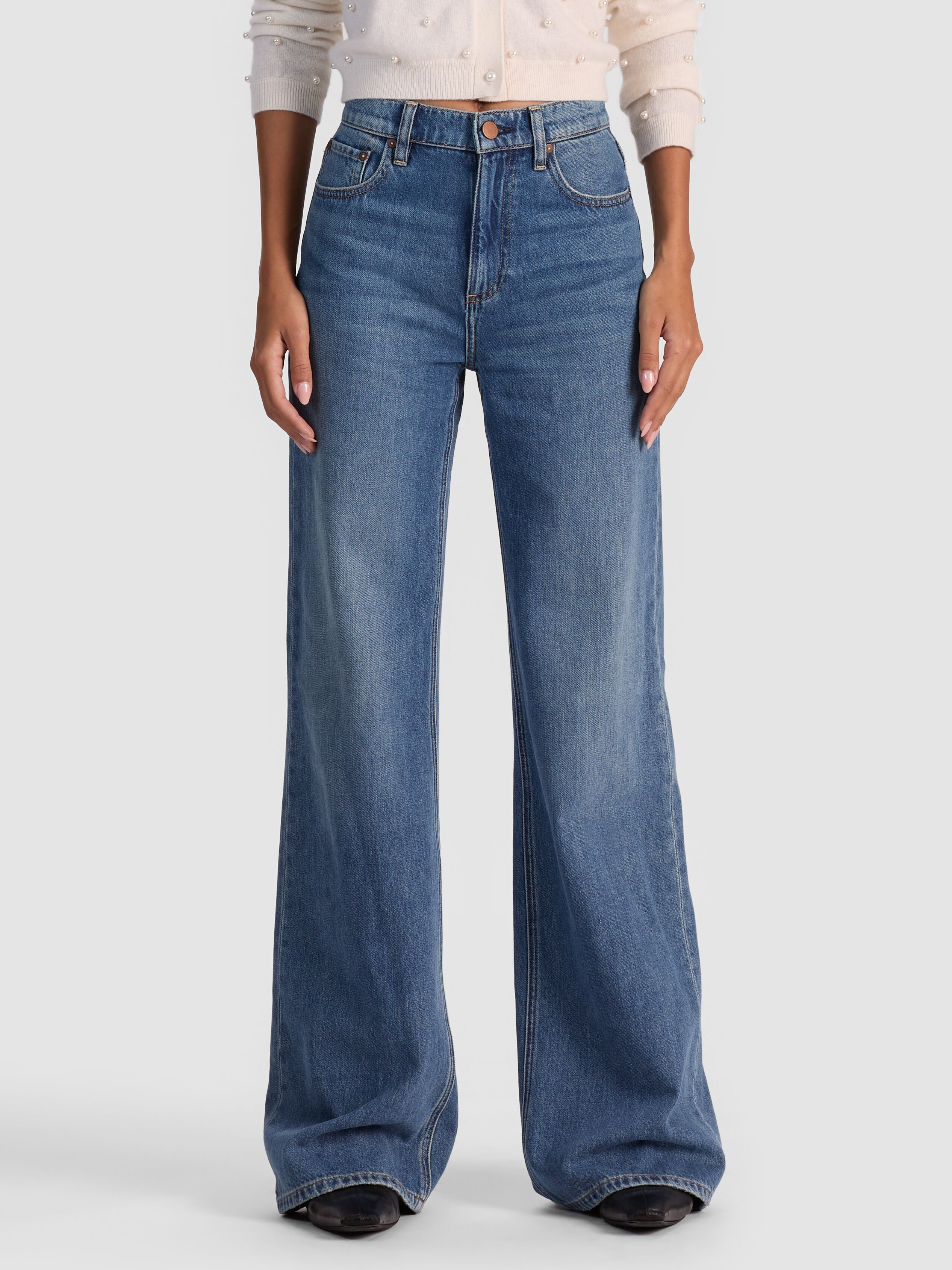 CHIC JEAN-ERIKA WASH-ALICE + OLIVIA