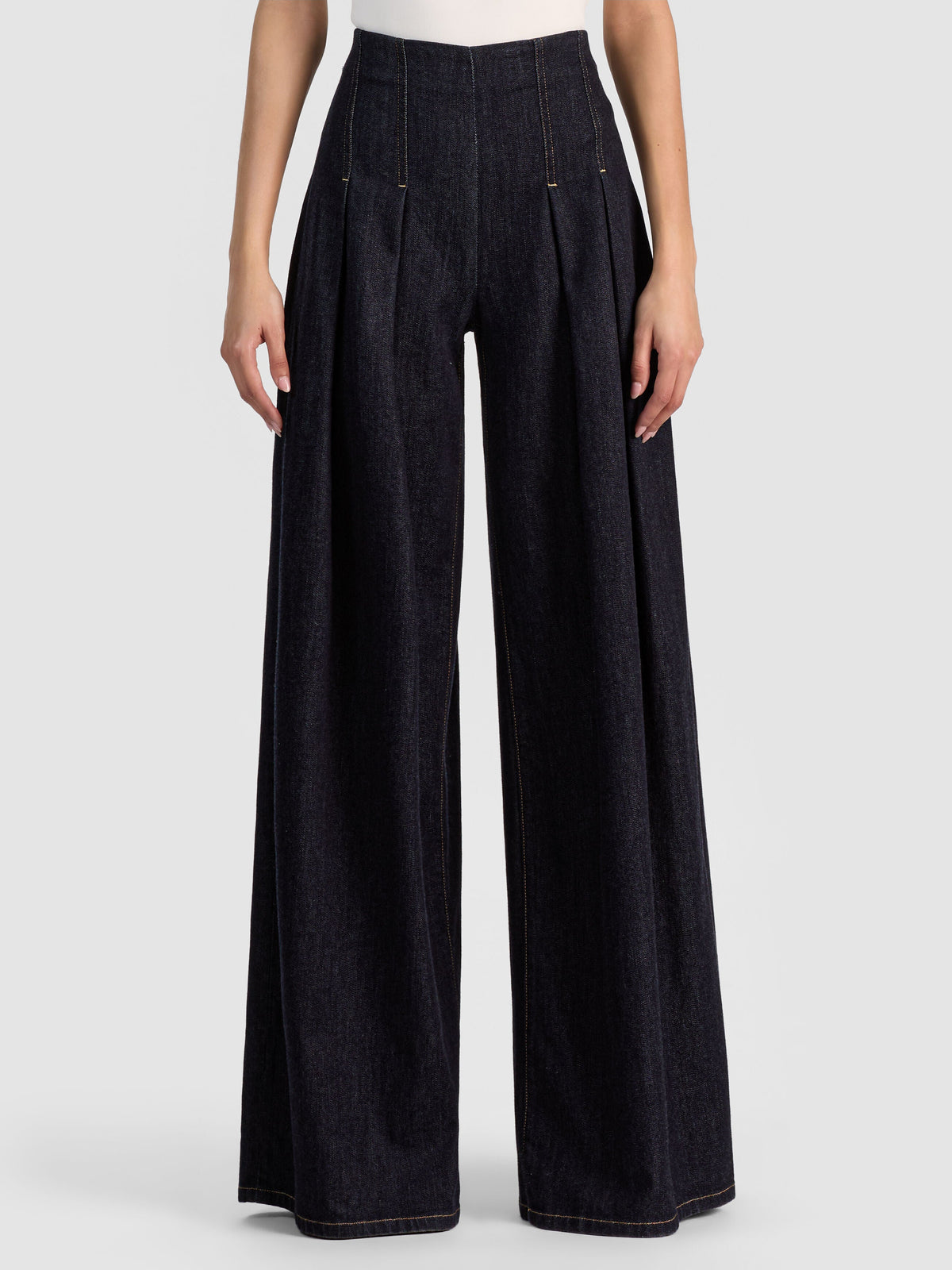 HENRY PLEATED DENIM PANT - DARK RINSE