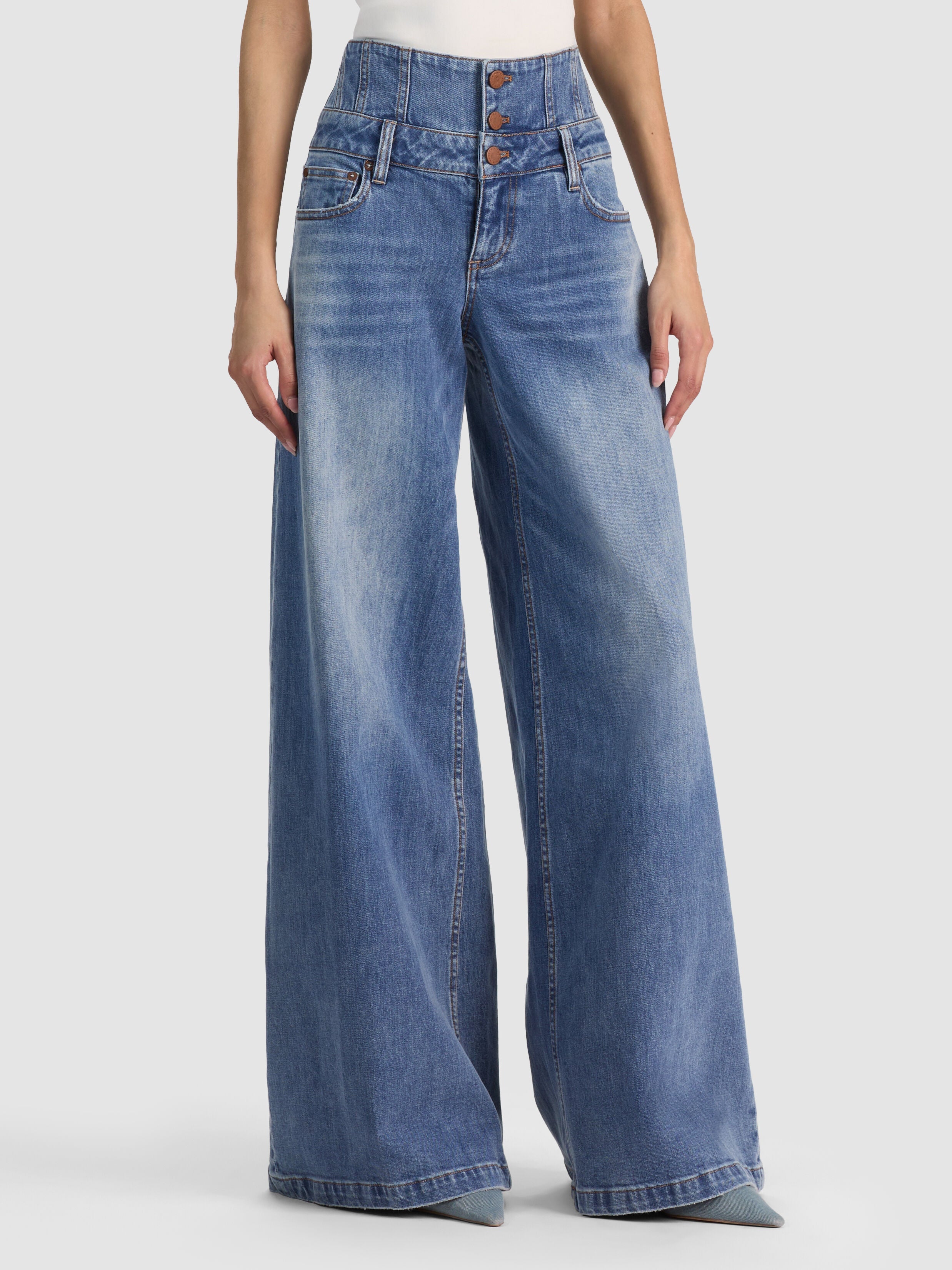 WHIT ULTRA HIGH BUTTON FRONT JEAN-BROOKLYN BLUE-ALICE + OLIVIA