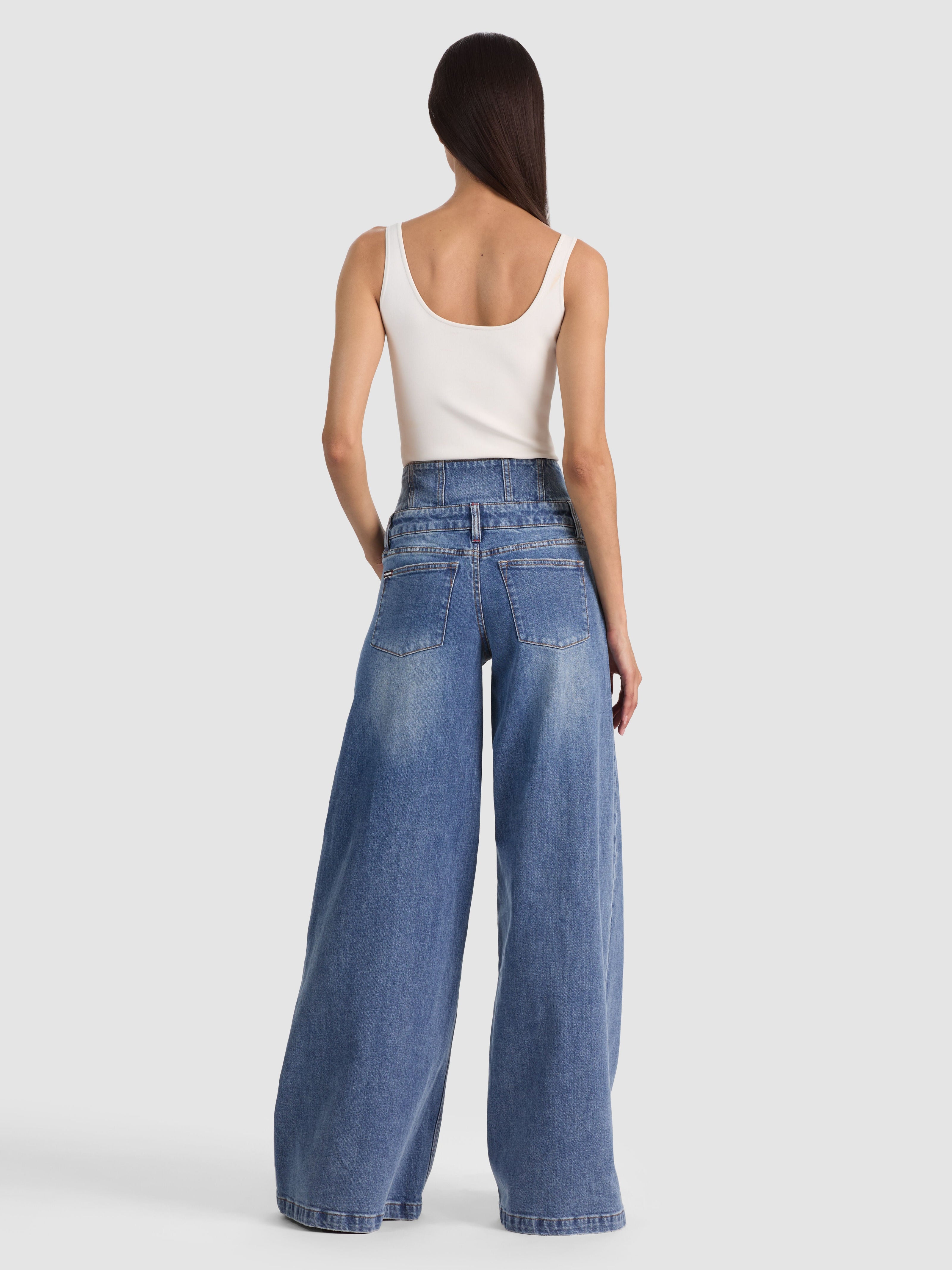 WHIT ULTRA HIGH BUTTON FRONT JEAN-BROOKLYN BLUE-ALICE + OLIVIA