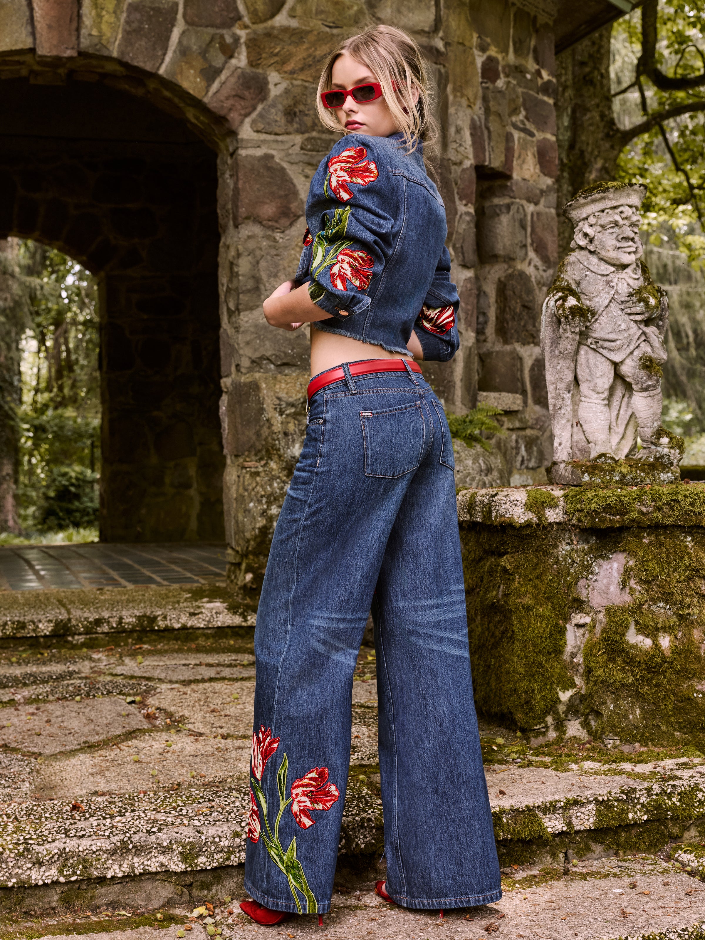 AMAZING EMBROIDERED JEAN-ALICE + OLIVIA