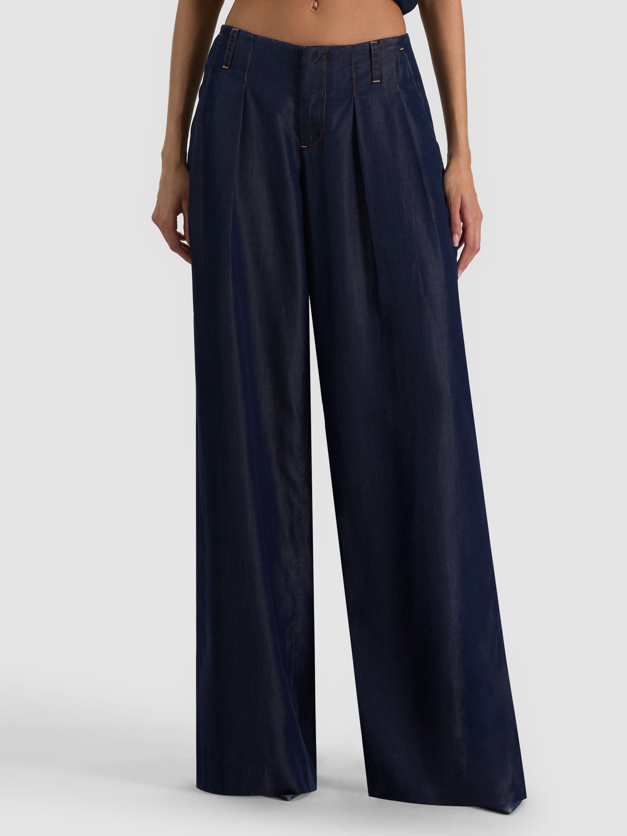 ELIAS DOUBLE PLEAT JEAN-ALICE + OLIVIA