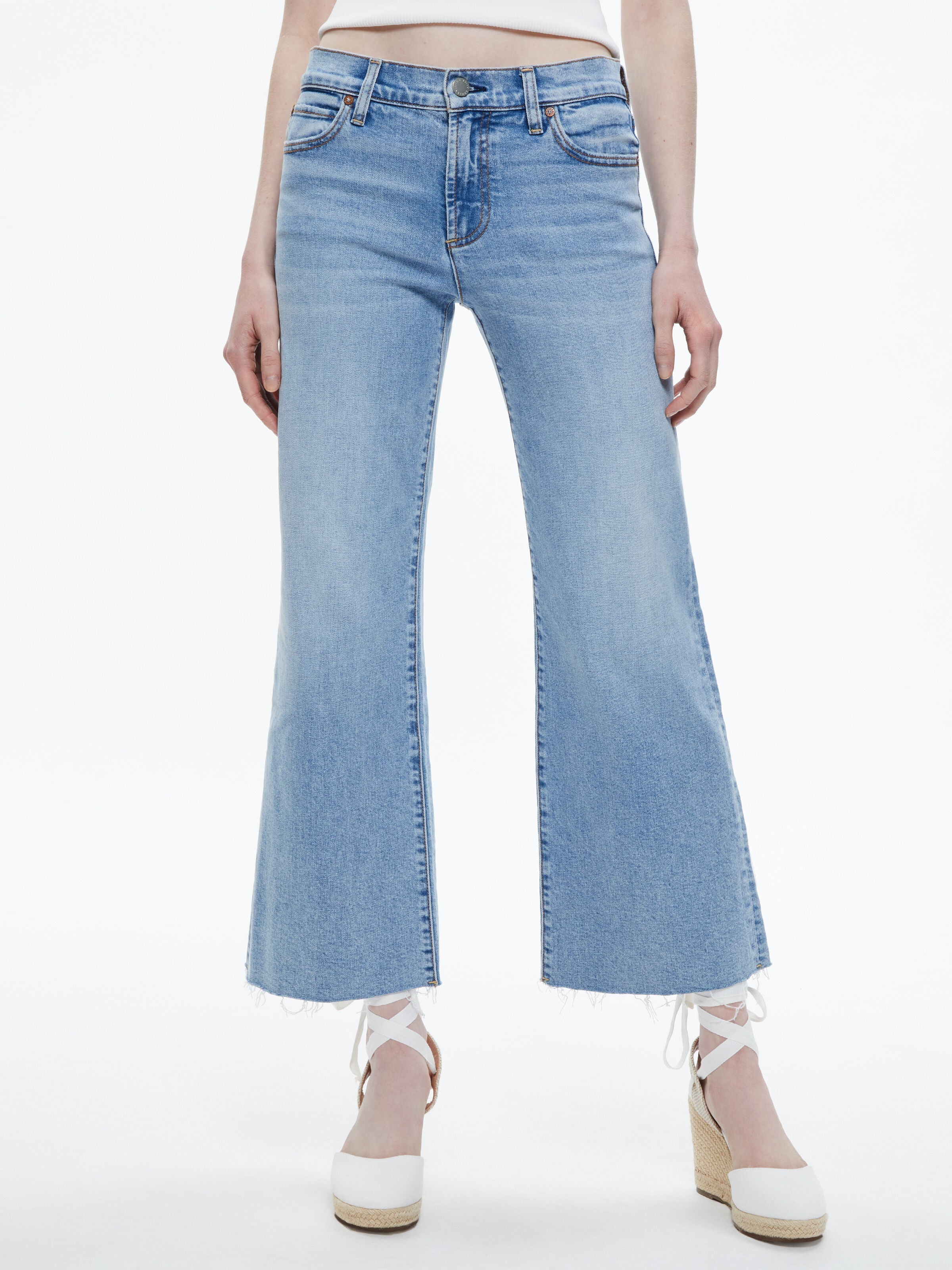 ROXIE LOW RISE FLARED LEG JEAN