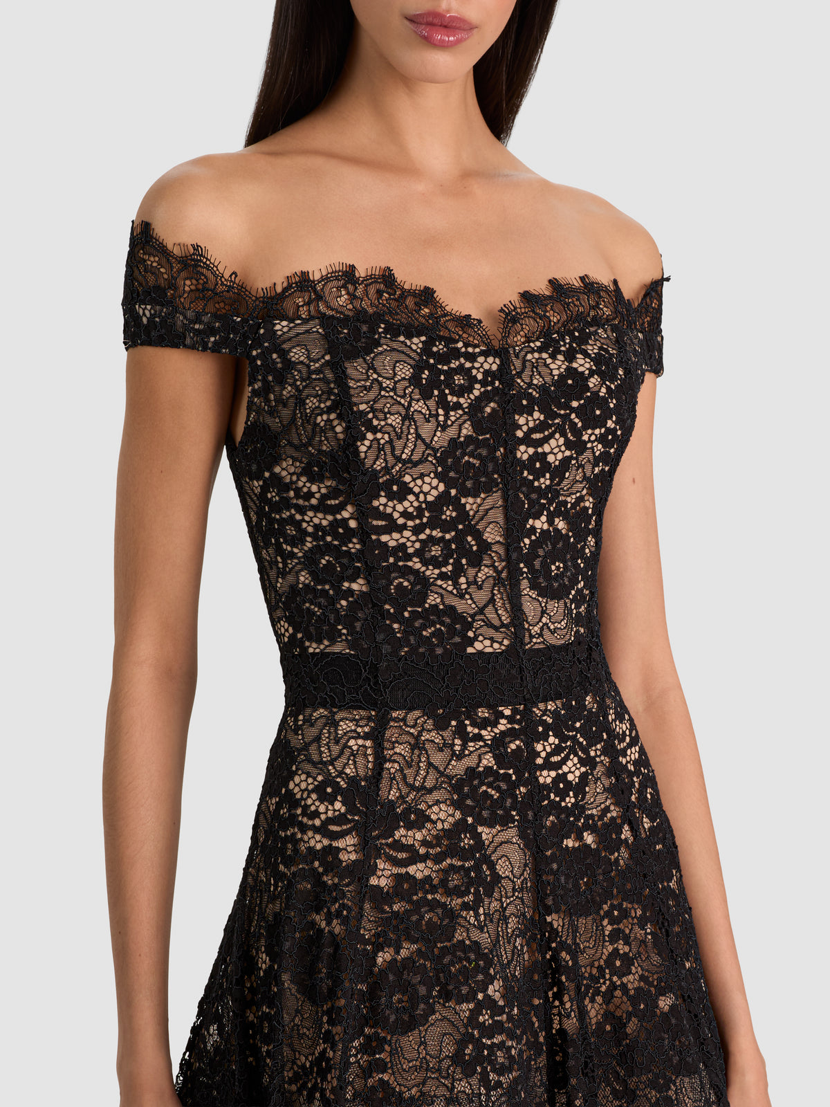 VIVIANA LACE GOWN-ALICE + OLIVIA