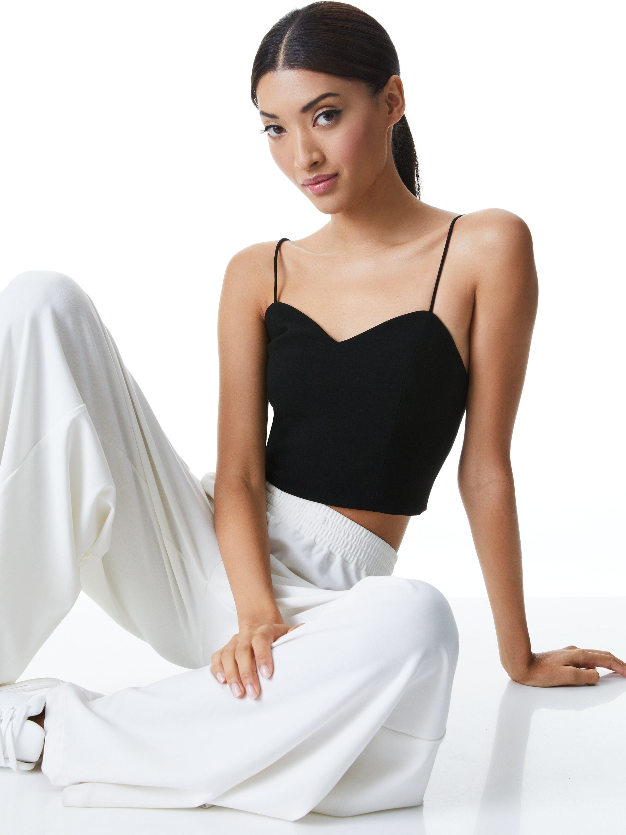 GINA SWEETHEART CROP TOP
