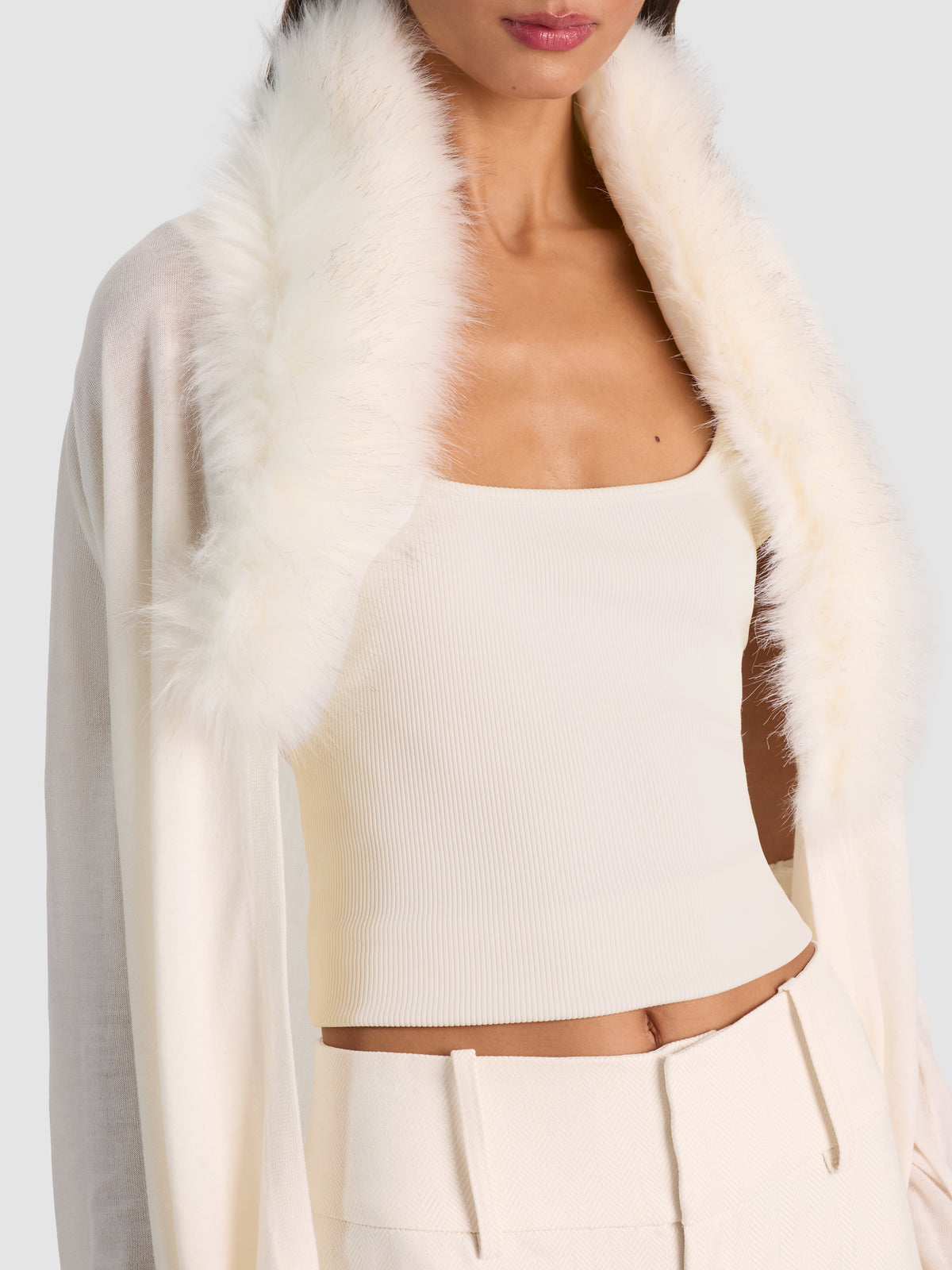 IZZY W FAUX FUR COLLAR-ALICE + OLIVIA
